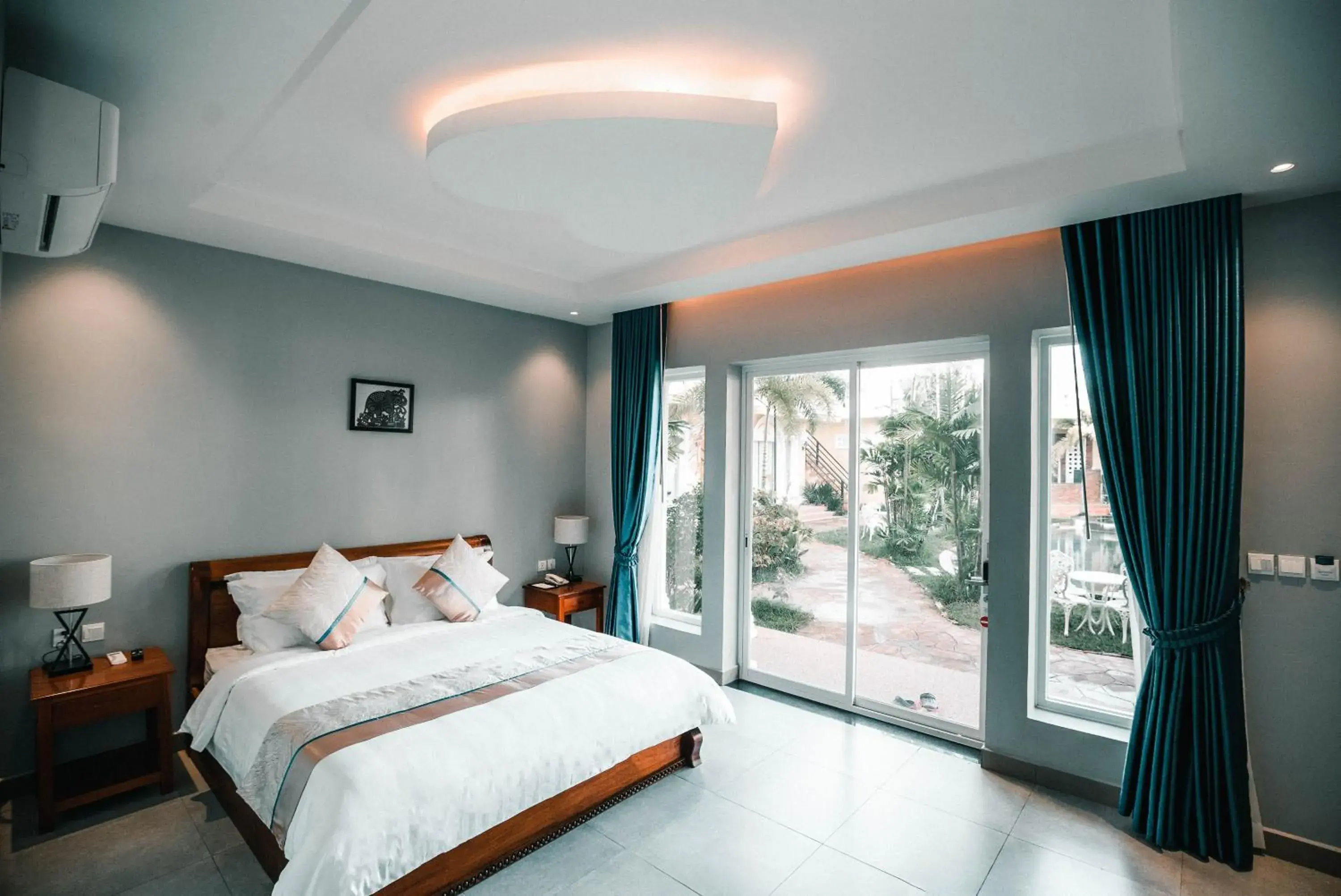 Bedroom, Bed in Sokchea Kampot Hotel Bedroom, Bed in Sokchea Kampot Hotel