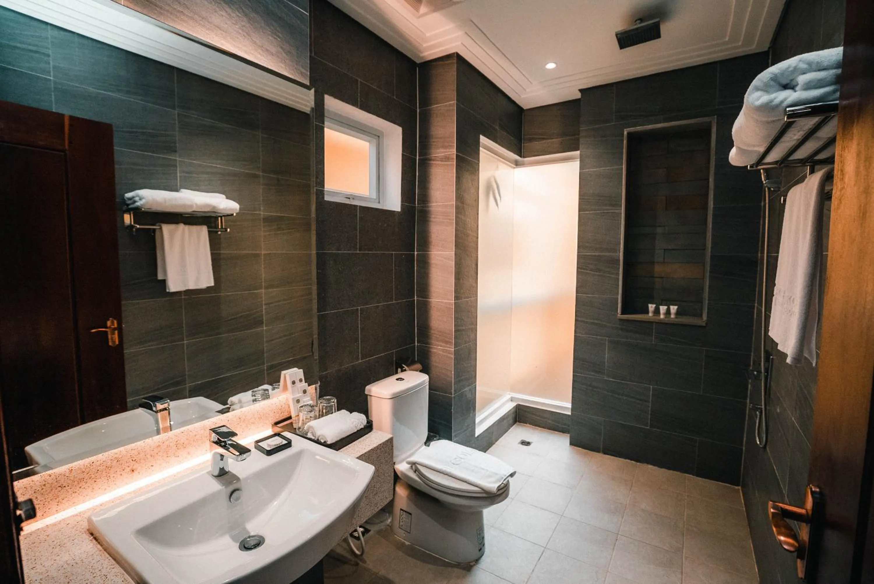 Bathroom in Sokchea Kampot Hotel