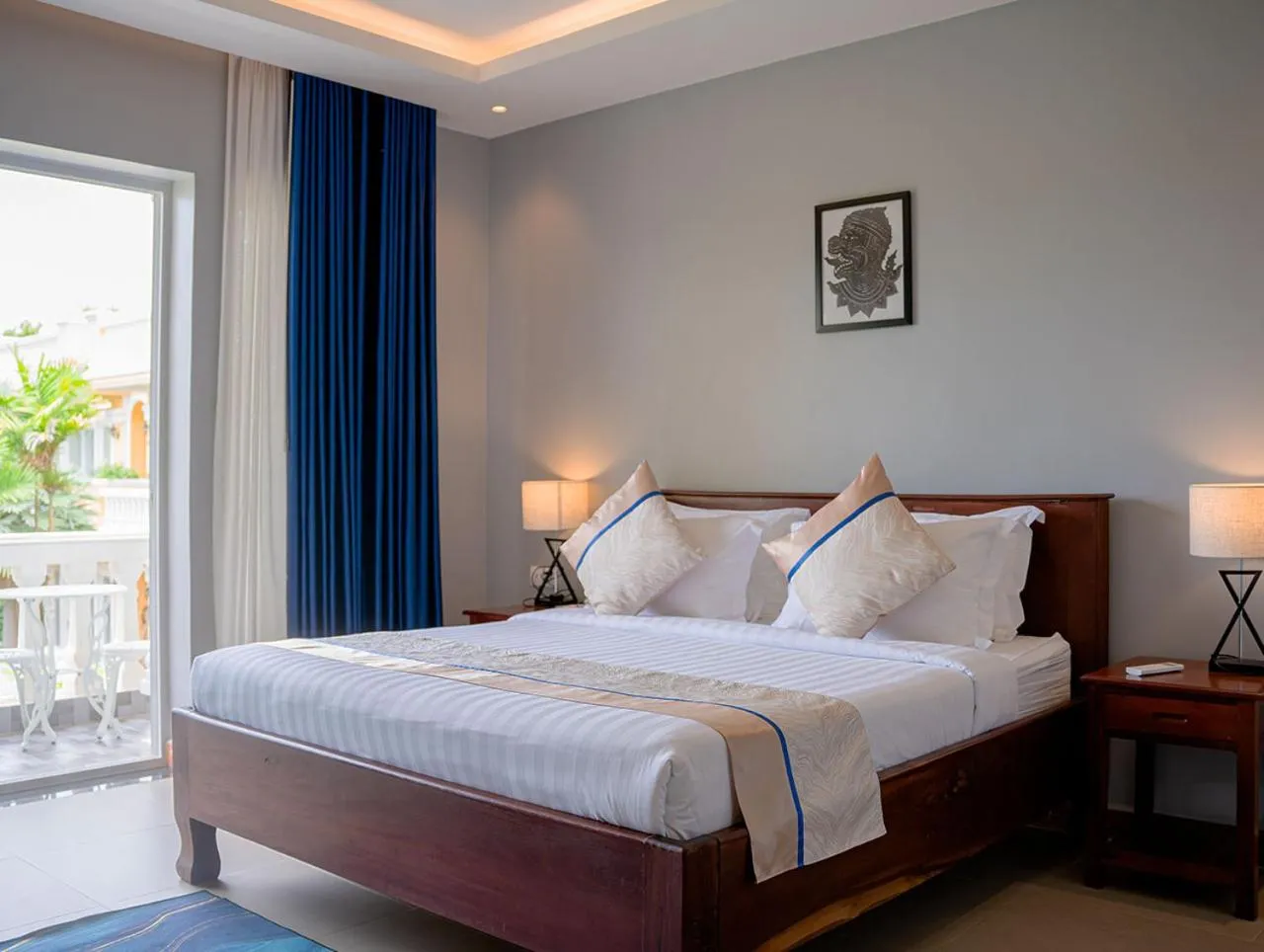 Bed in Sokchea Kampot Hotel