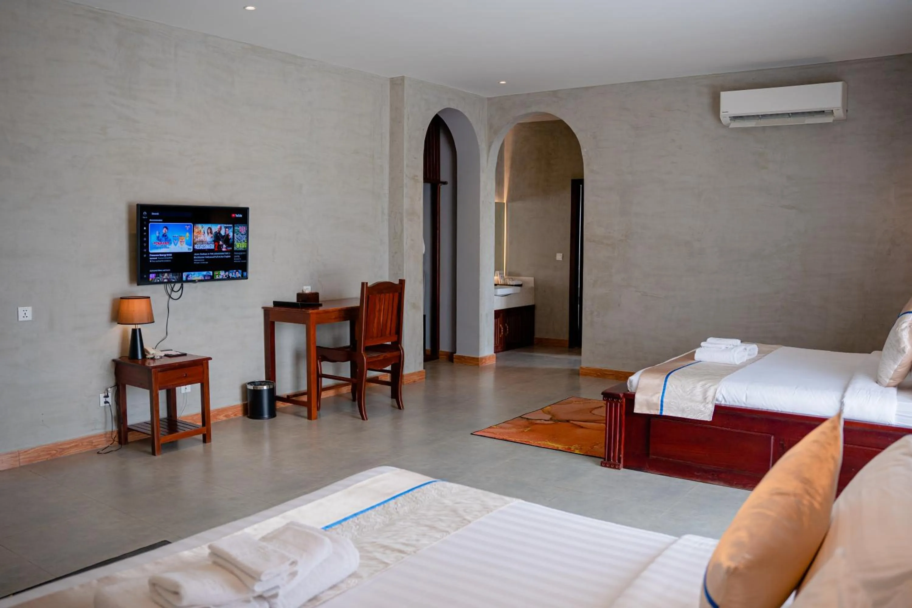 Bedroom, Bed in Sokchea Kampot Hotel