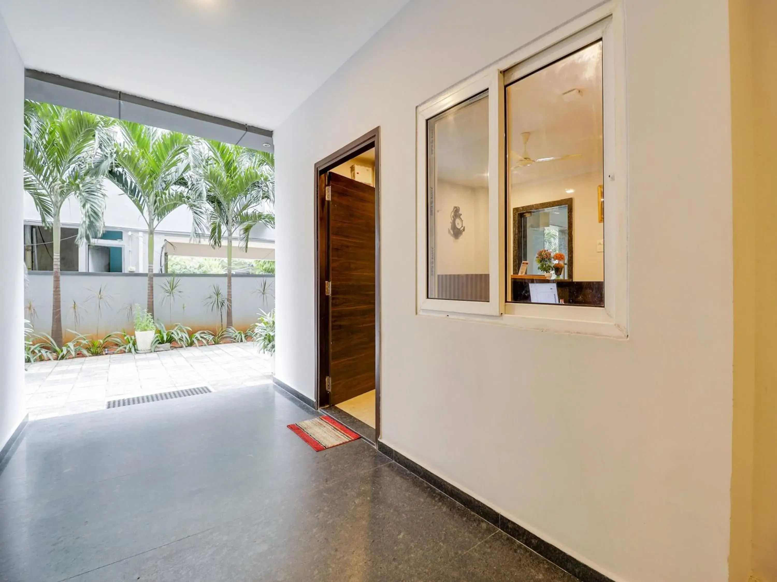 Lobby or reception in Collection O Golden Gate Lobby or reception in Collection O Golden Gate