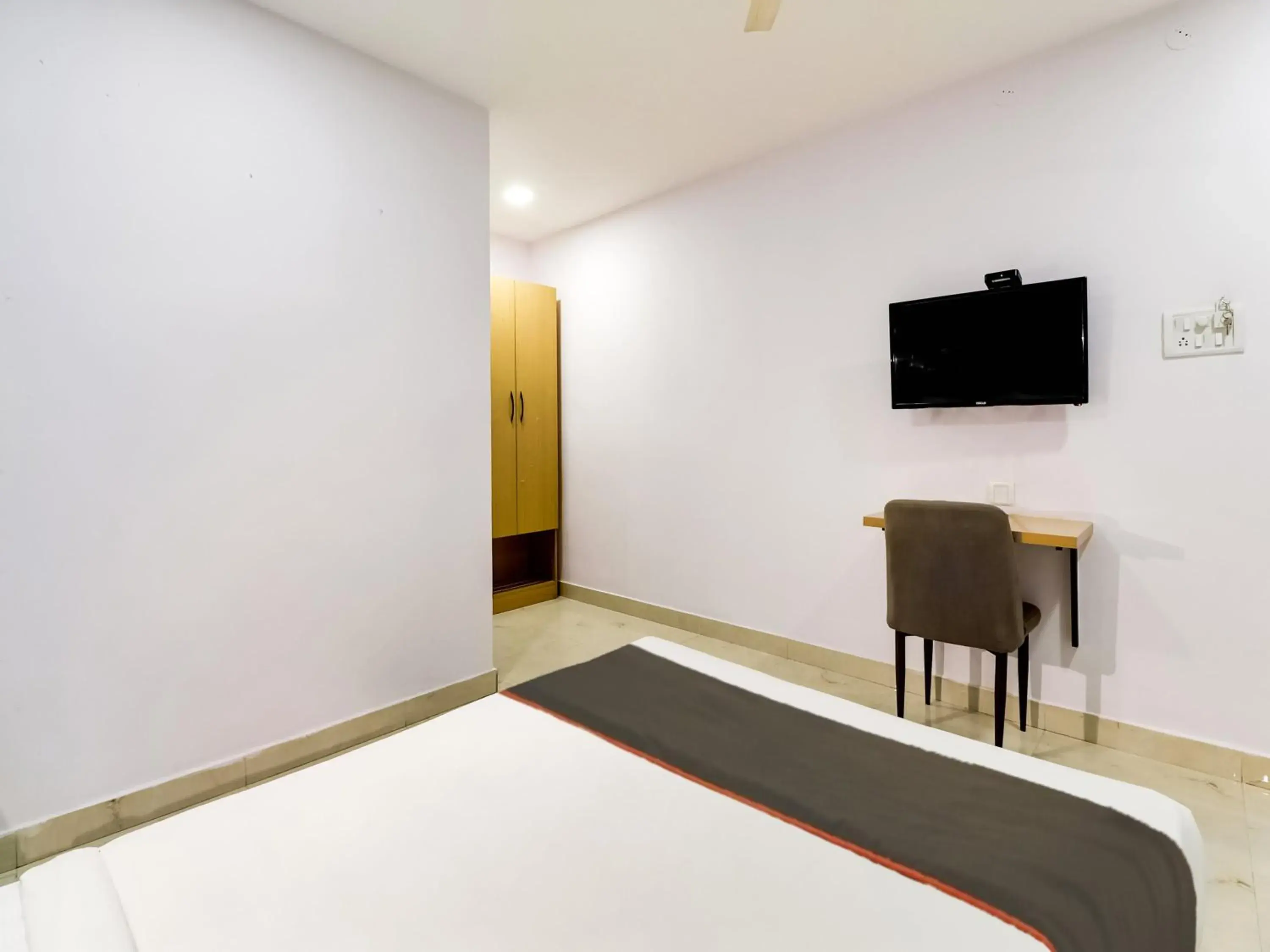 Bedroom, Bed in Collection O Golden Gate Bedroom, Bed in Collection O Golden Gate