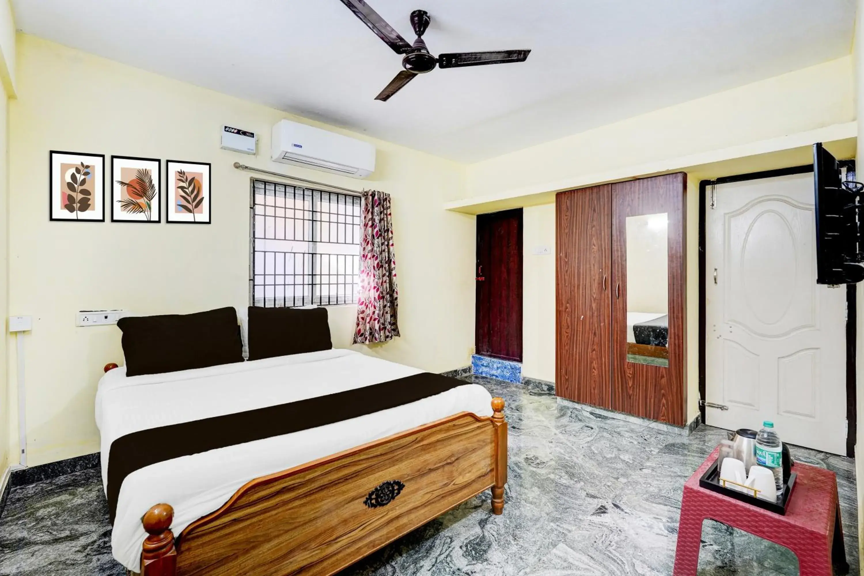 Bedroom, Bed in Super Collection O Sathyabama University Sithalapakkam Formerly Srinivasa Residency Bedroom, Bed in Super Collection O Sathyabama University Sithalapakkam Formerly Srinivasa Residency