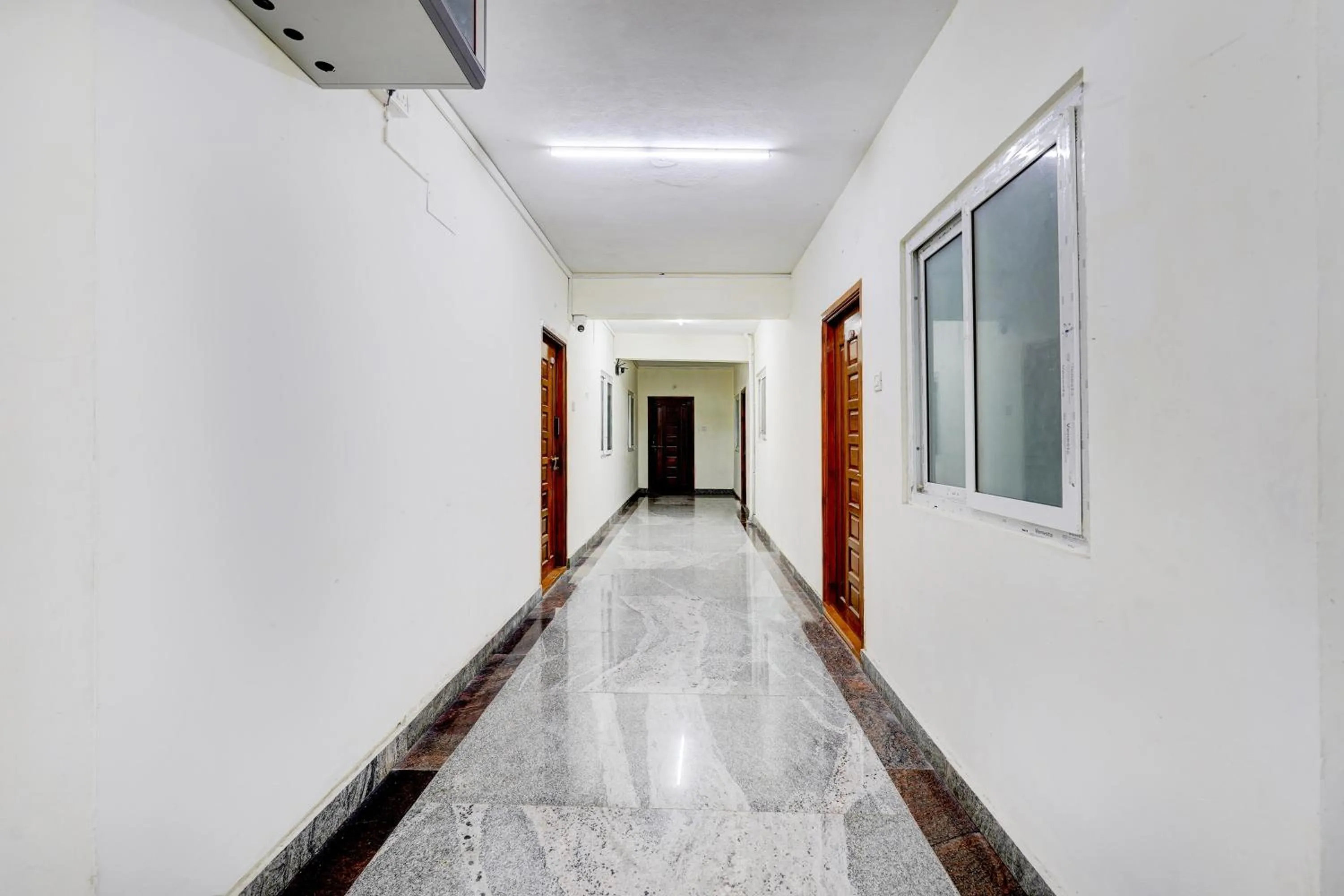 Lobby or reception in Super Collection O Sathyabama University Sithalapakkam Formerly Srinivasa Residency