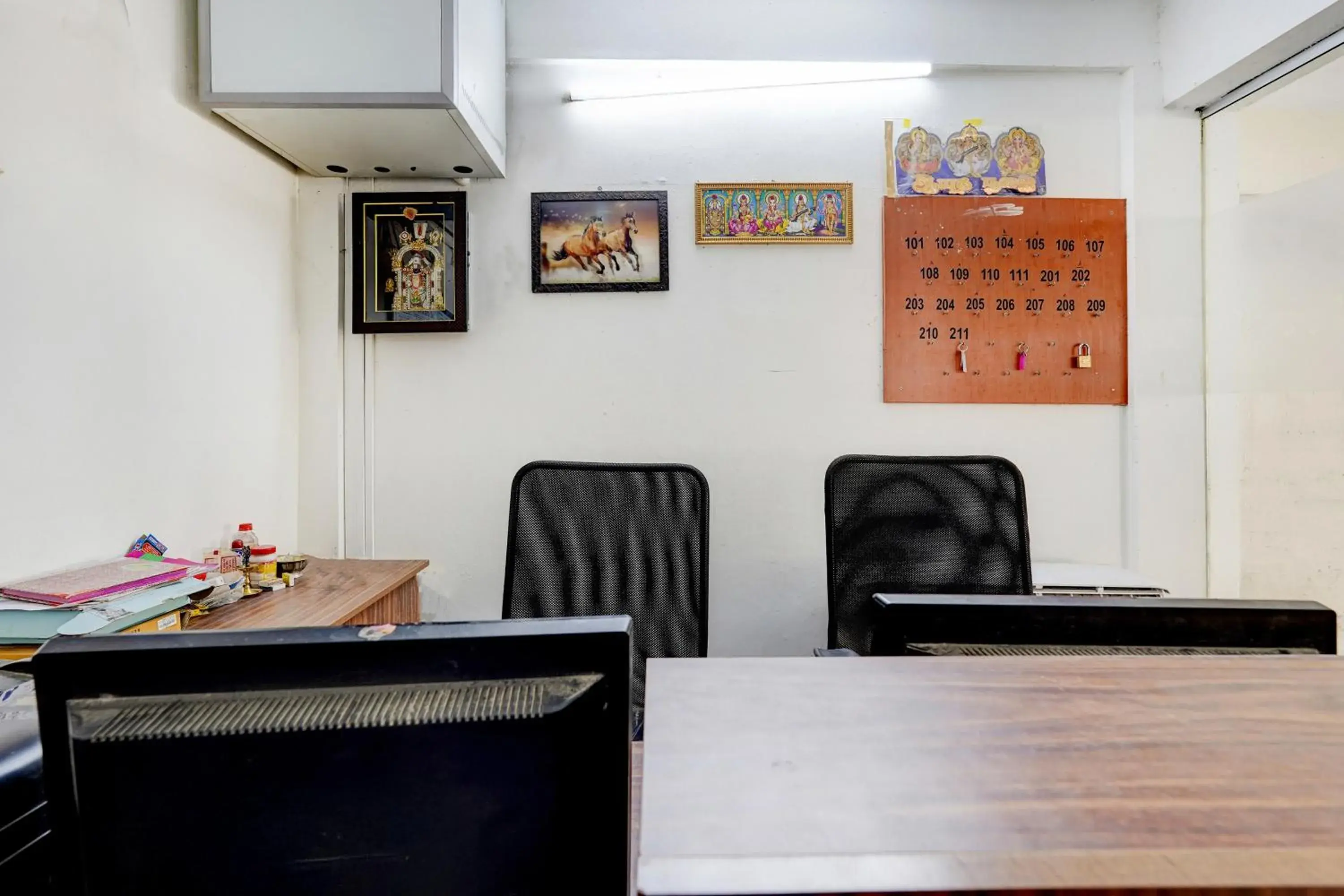 Lobby or reception in Super Collection O Sathyabama University Sithalapakkam Formerly Srinivasa Residency Lobby or reception in Super Collection O Sathyabama University Sithalapakkam Formerly Srinivasa Residency