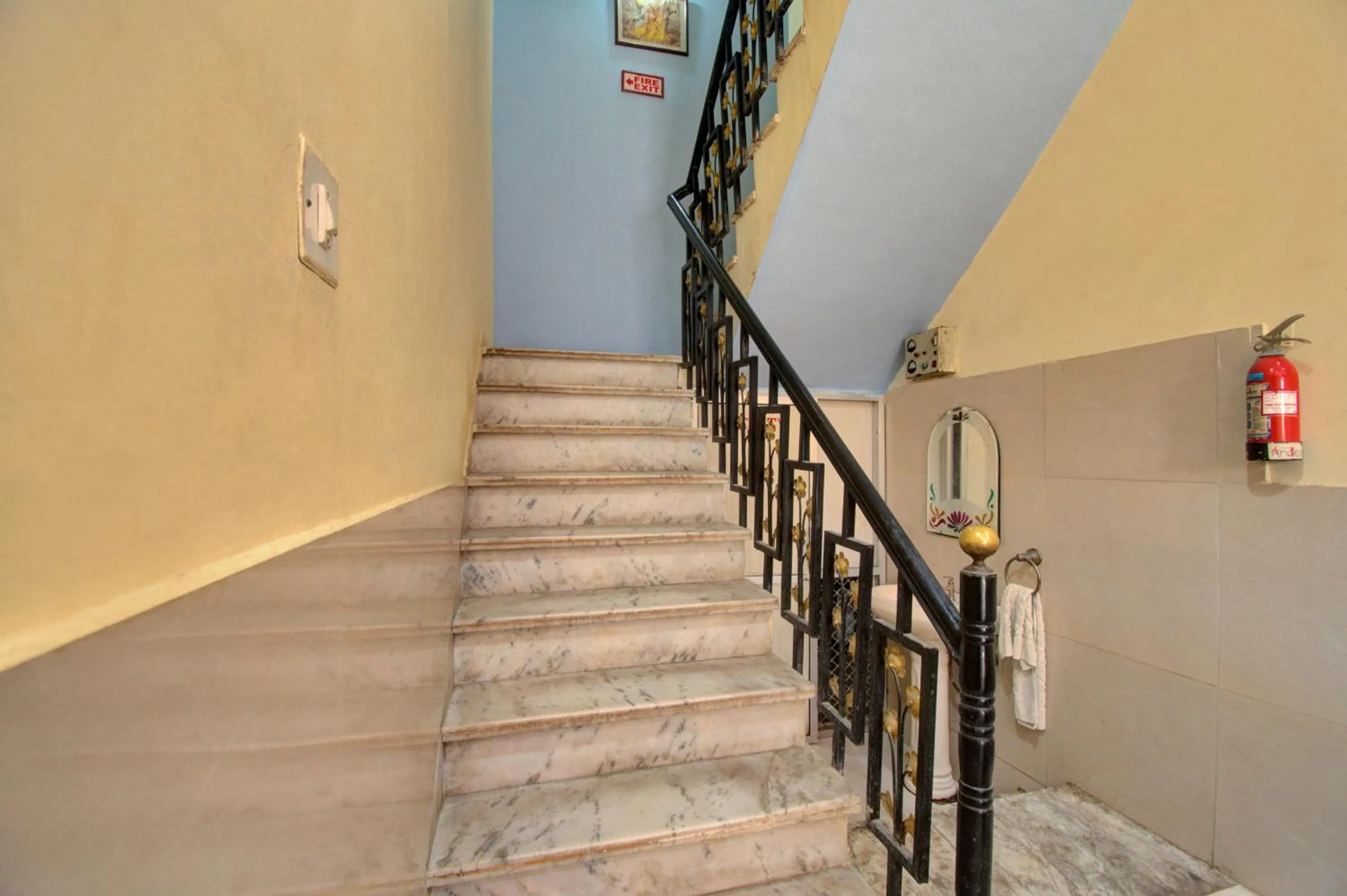 Lobby or reception in Hotel O Asian palace near jalmahal amer jaipur city