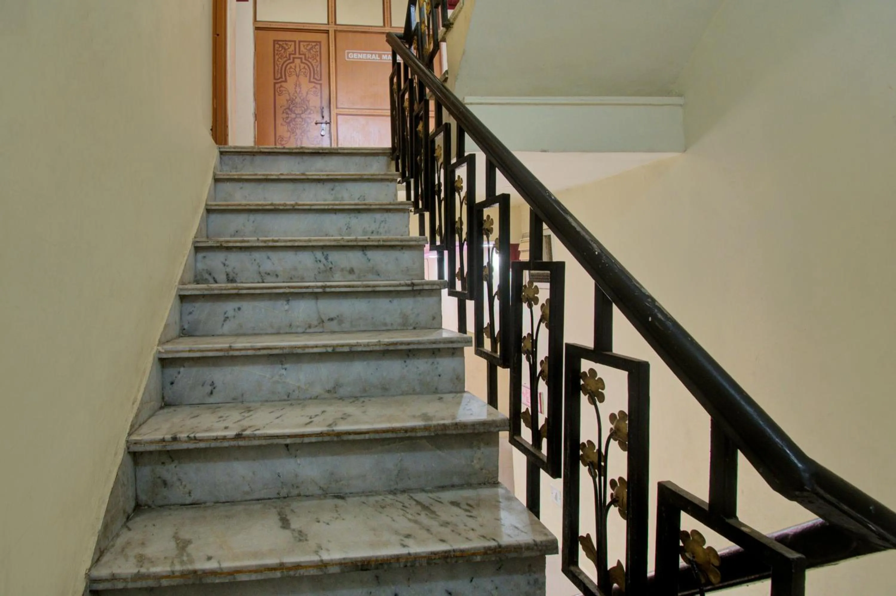 Lobby or reception in Hotel O Asian palace near jalmahal amer jaipur city