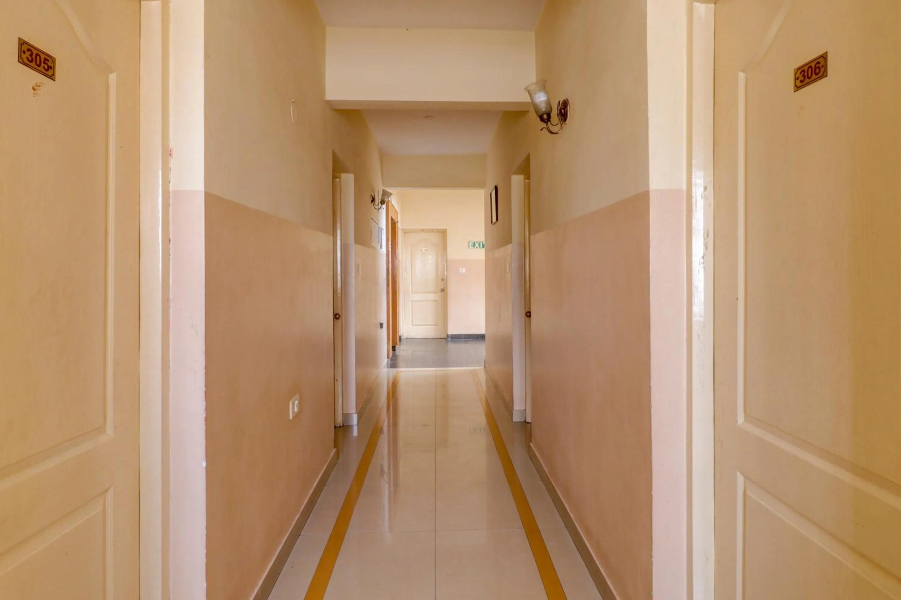 Lobby or reception in Hotel O Raj Comforts