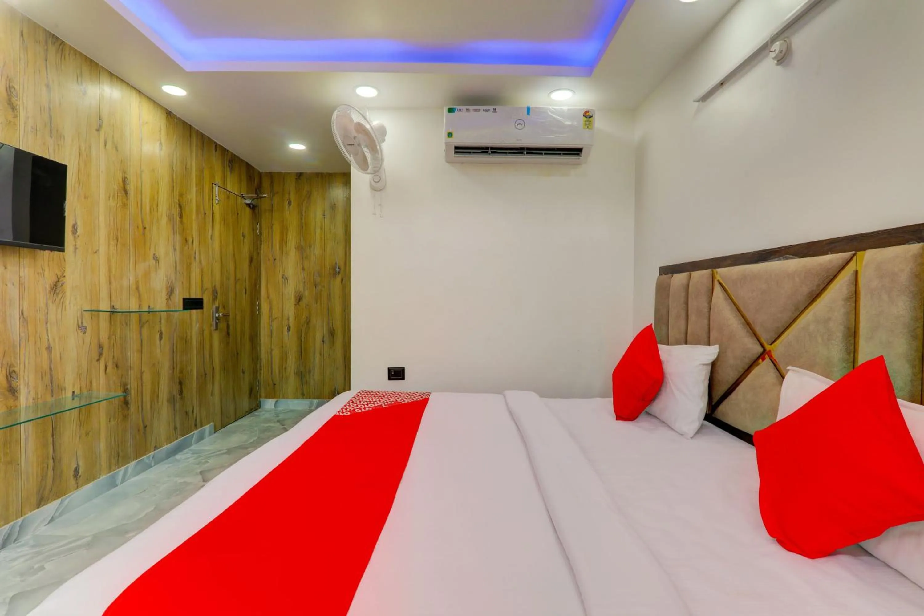 Bedroom, Bed in Super Hotel O Love Inn