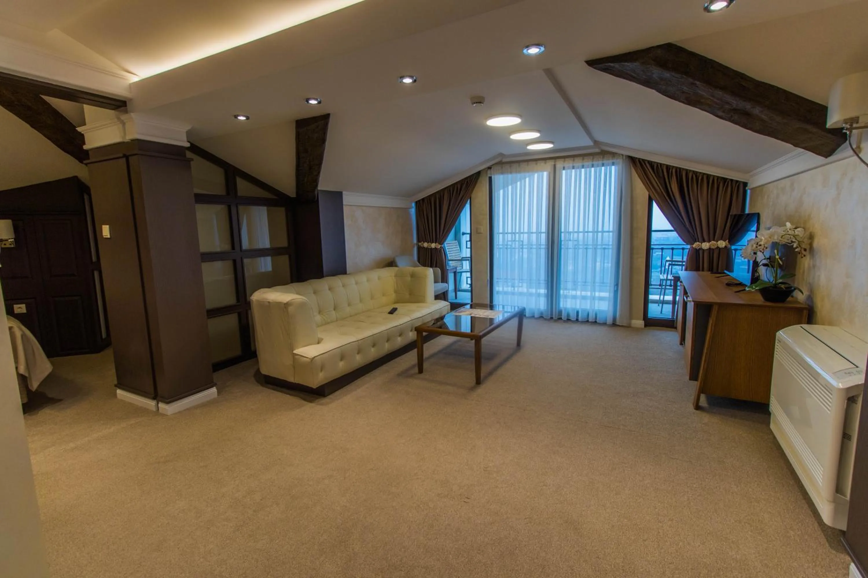 TV and multimedia in Hotel Bohemi