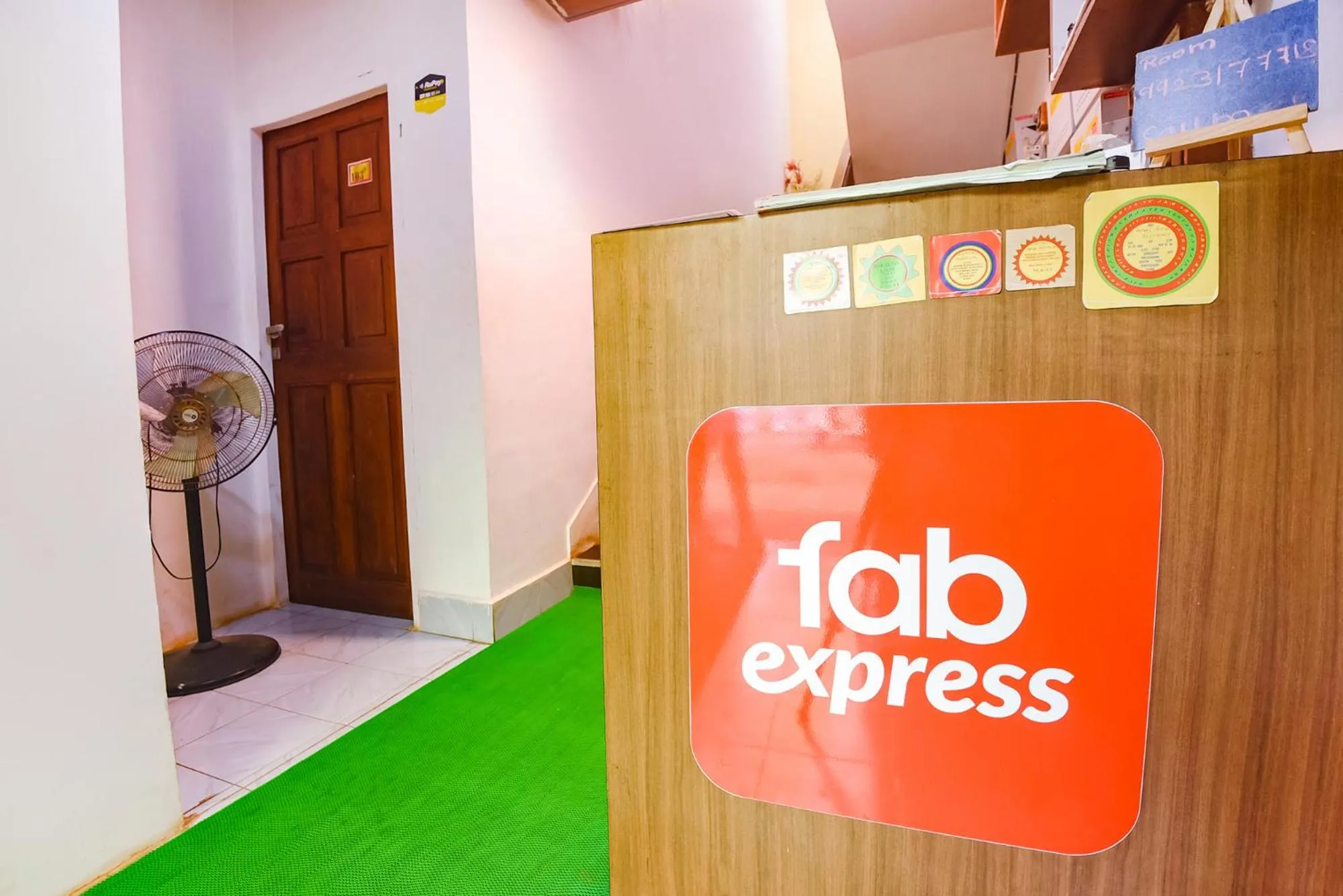 Lobby or reception in FabExpress Royal Baga Residency - 500m From Baga Beach