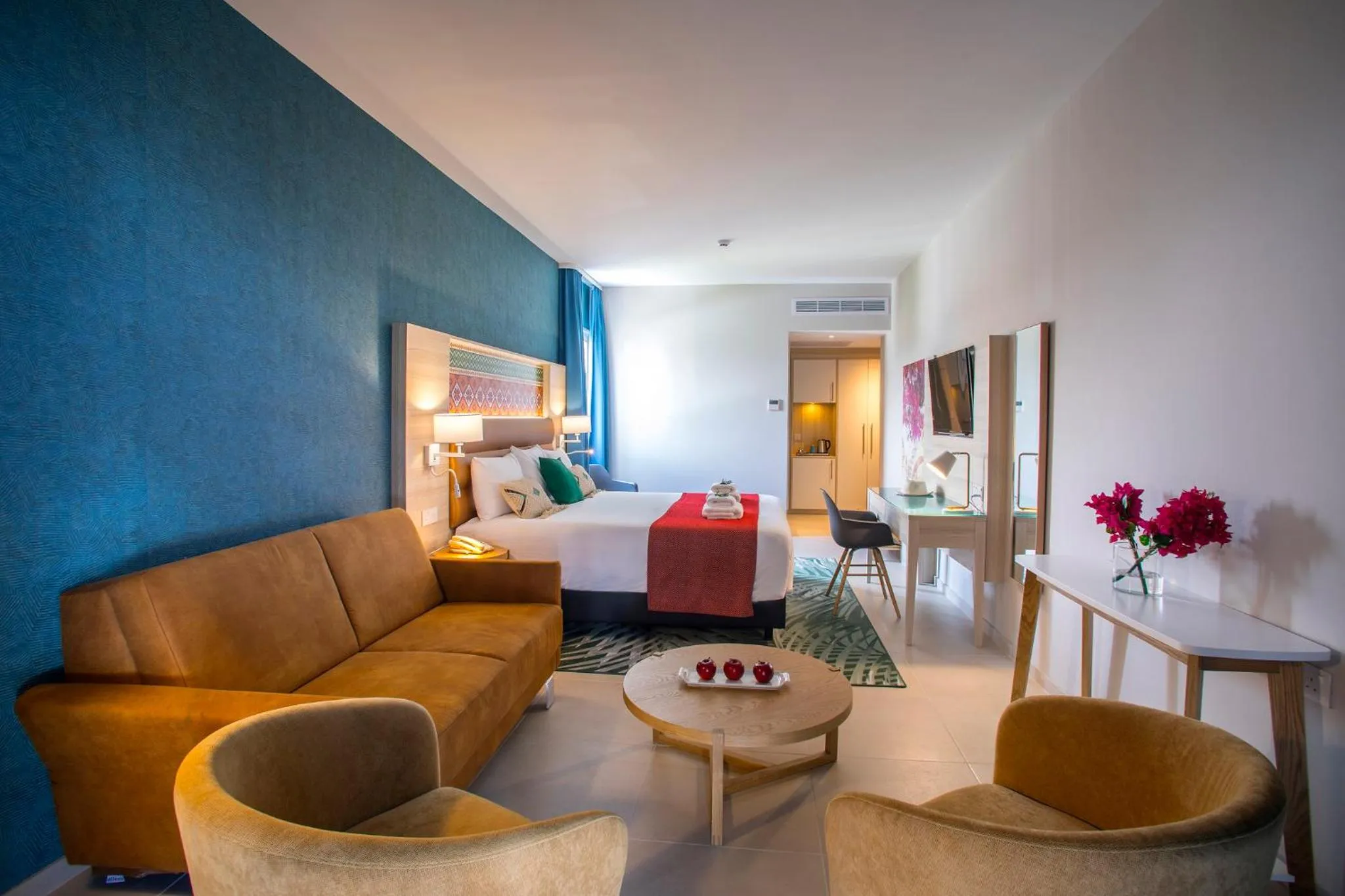 Living room, Bed in Leonardo Cypria Bay