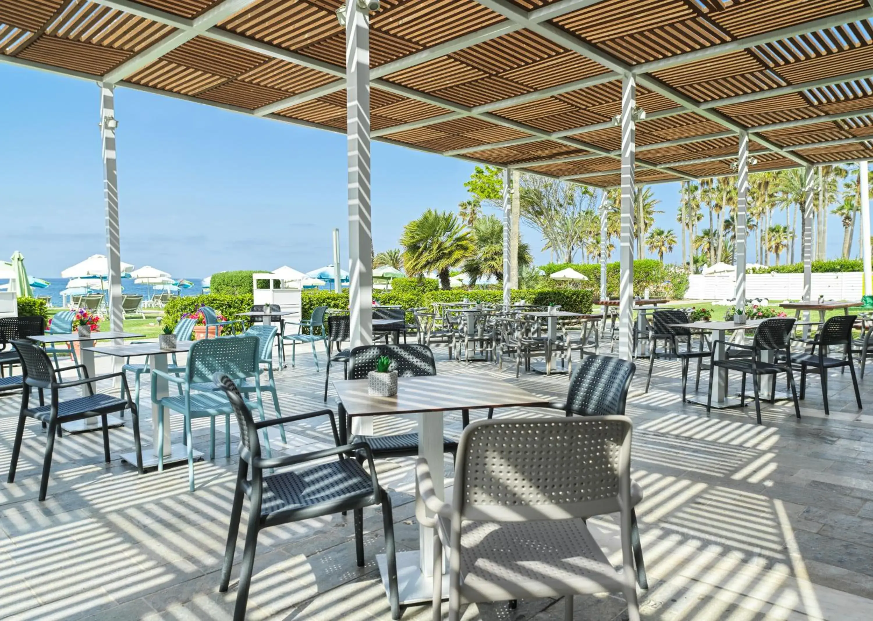 Restaurant/places to eat in Leonardo Cypria Bay Restaurant/places to eat in Leonardo Cypria Bay
