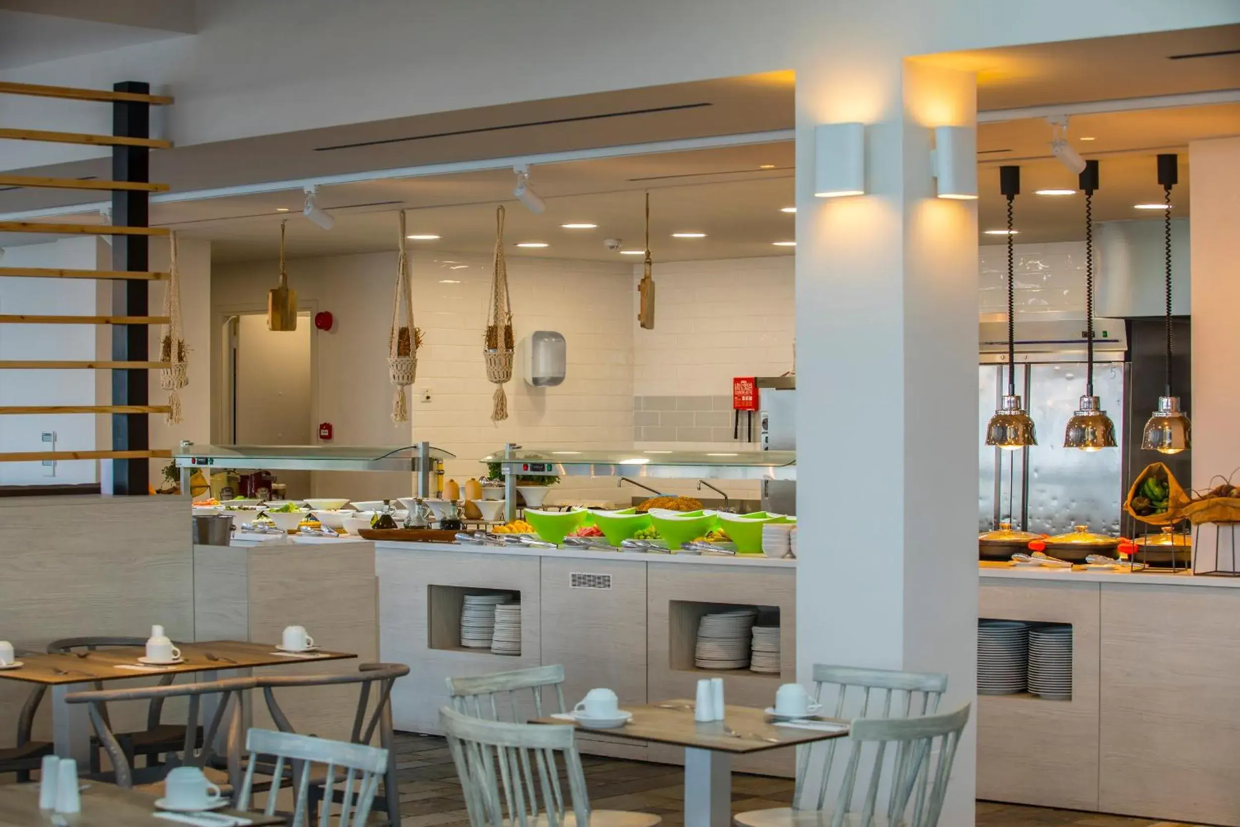 Restaurant/places to eat in Leonardo Cypria Bay Restaurant/places to eat in Leonardo Cypria Bay