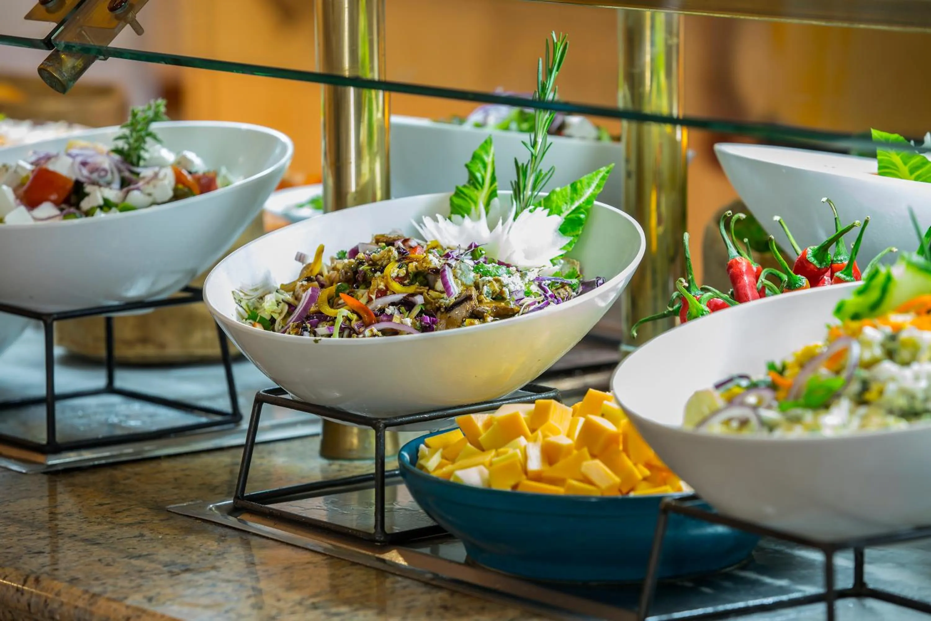 Restaurant/places to eat in Leonardo Cypria Bay