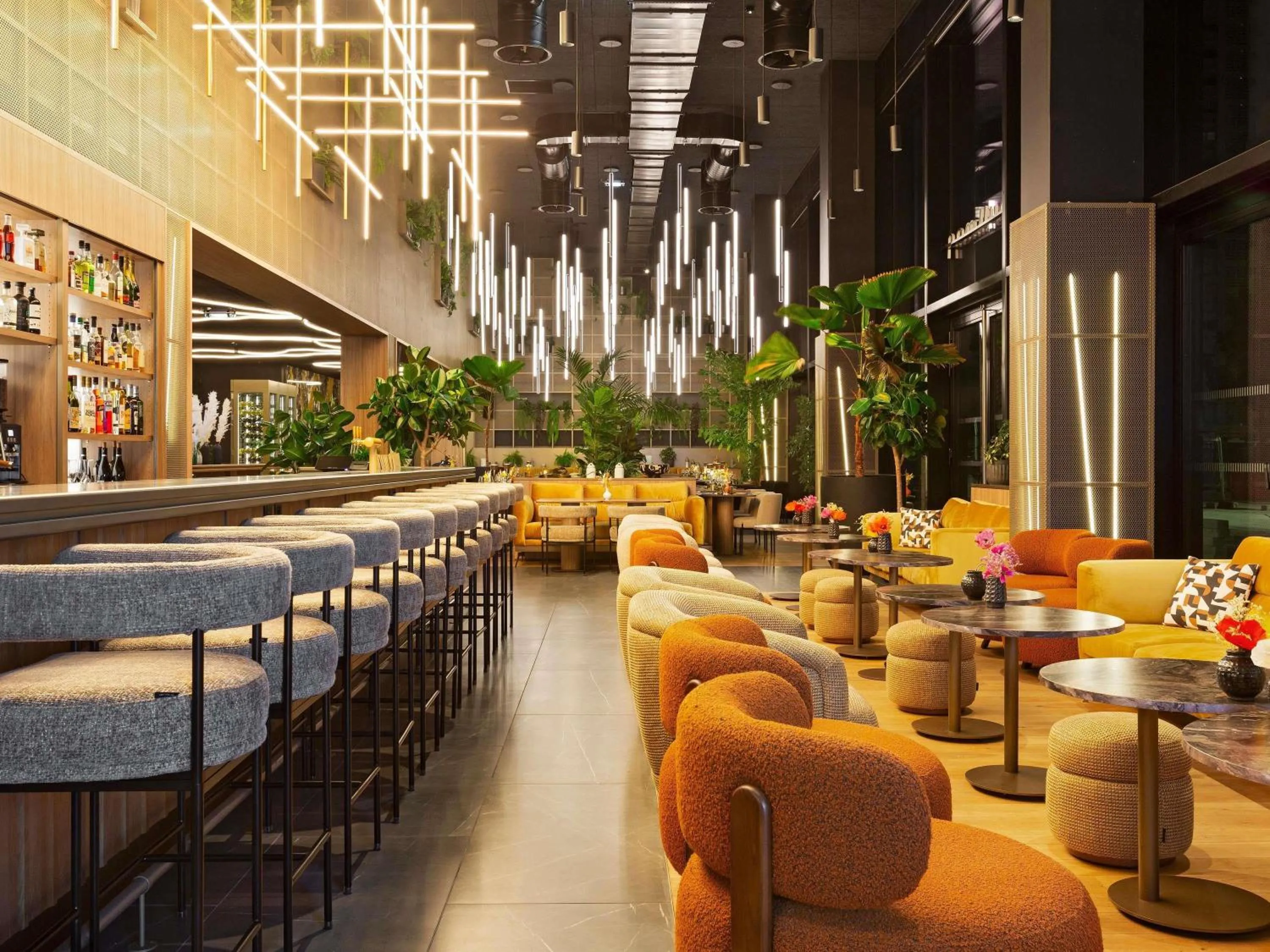 Other in Pullman Lyon