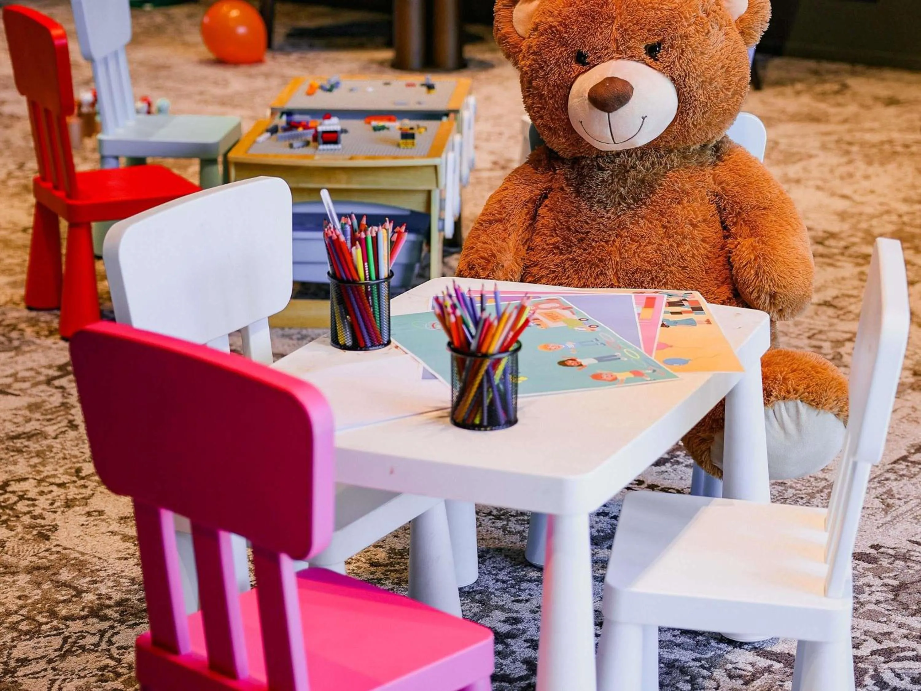 Other in Pullman Lyon