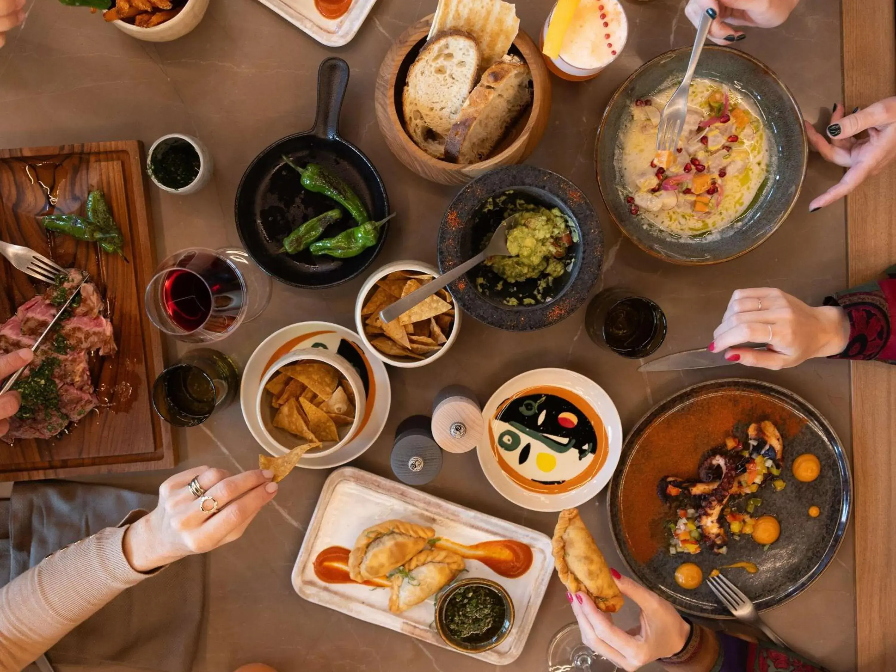 Restaurant/places to eat in Pullman Lyon Restaurant/places to eat in Pullman Lyon