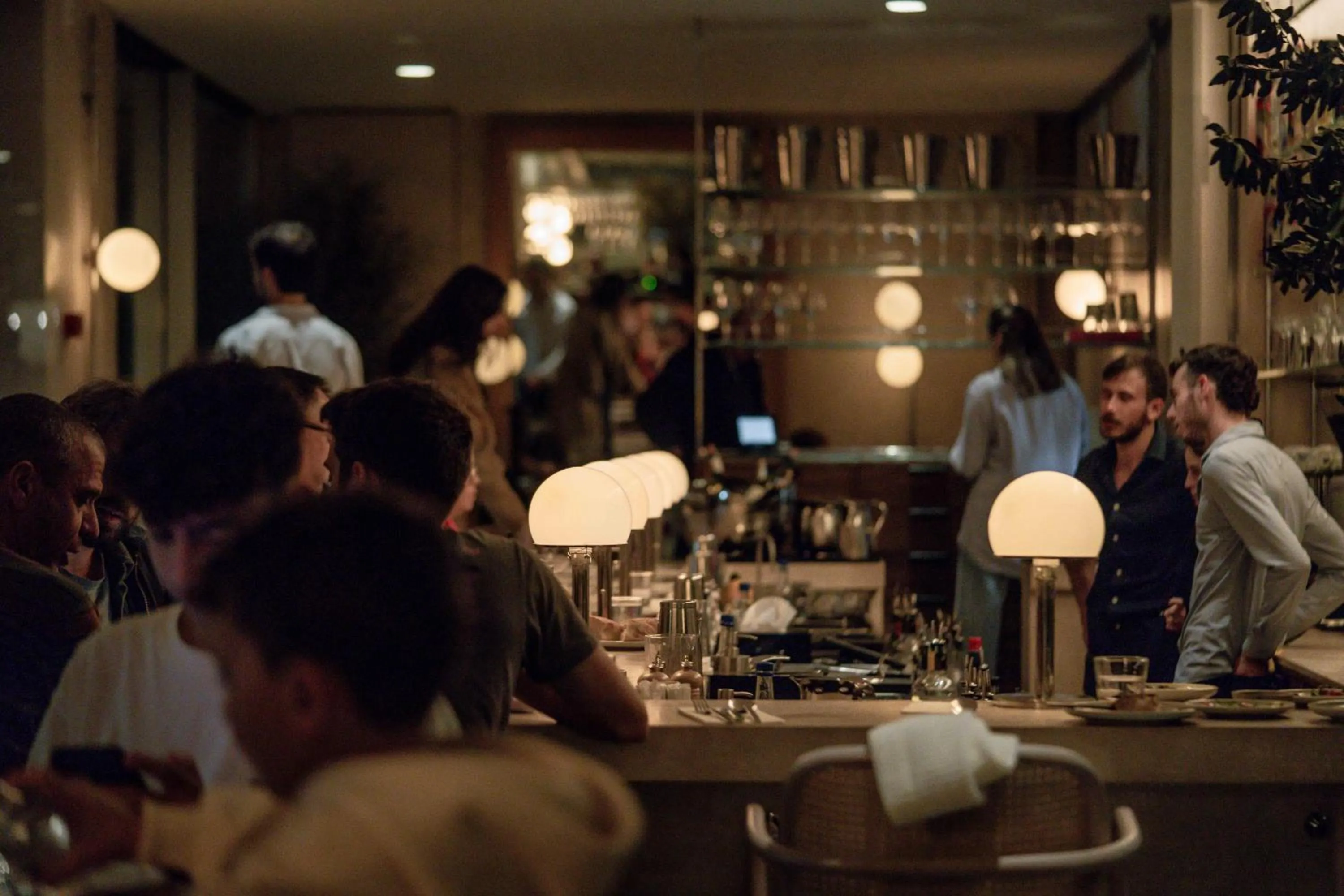 Restaurant/places to eat in R48 Hotel and Garden