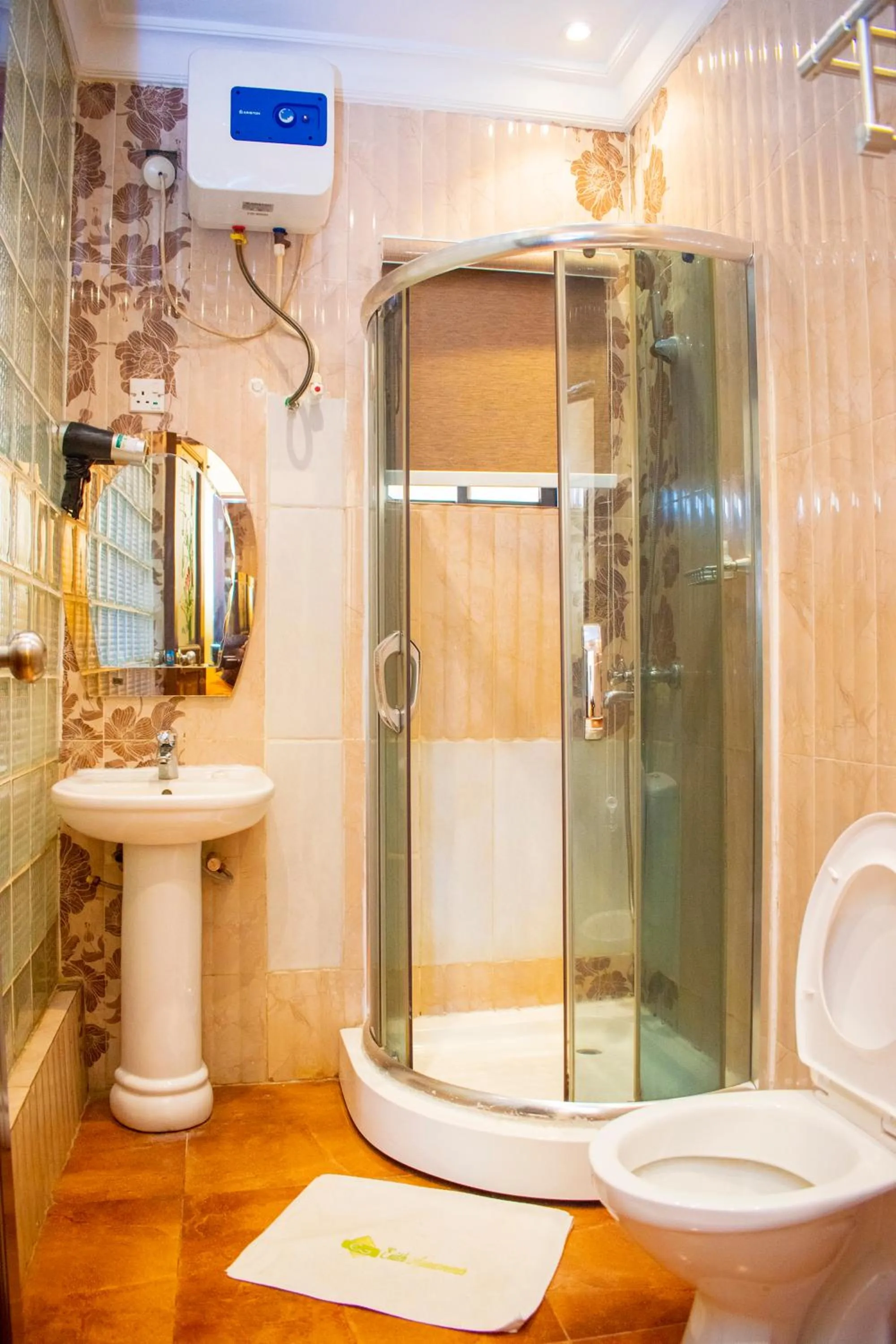 ERiTH APARTMENT & SUITES