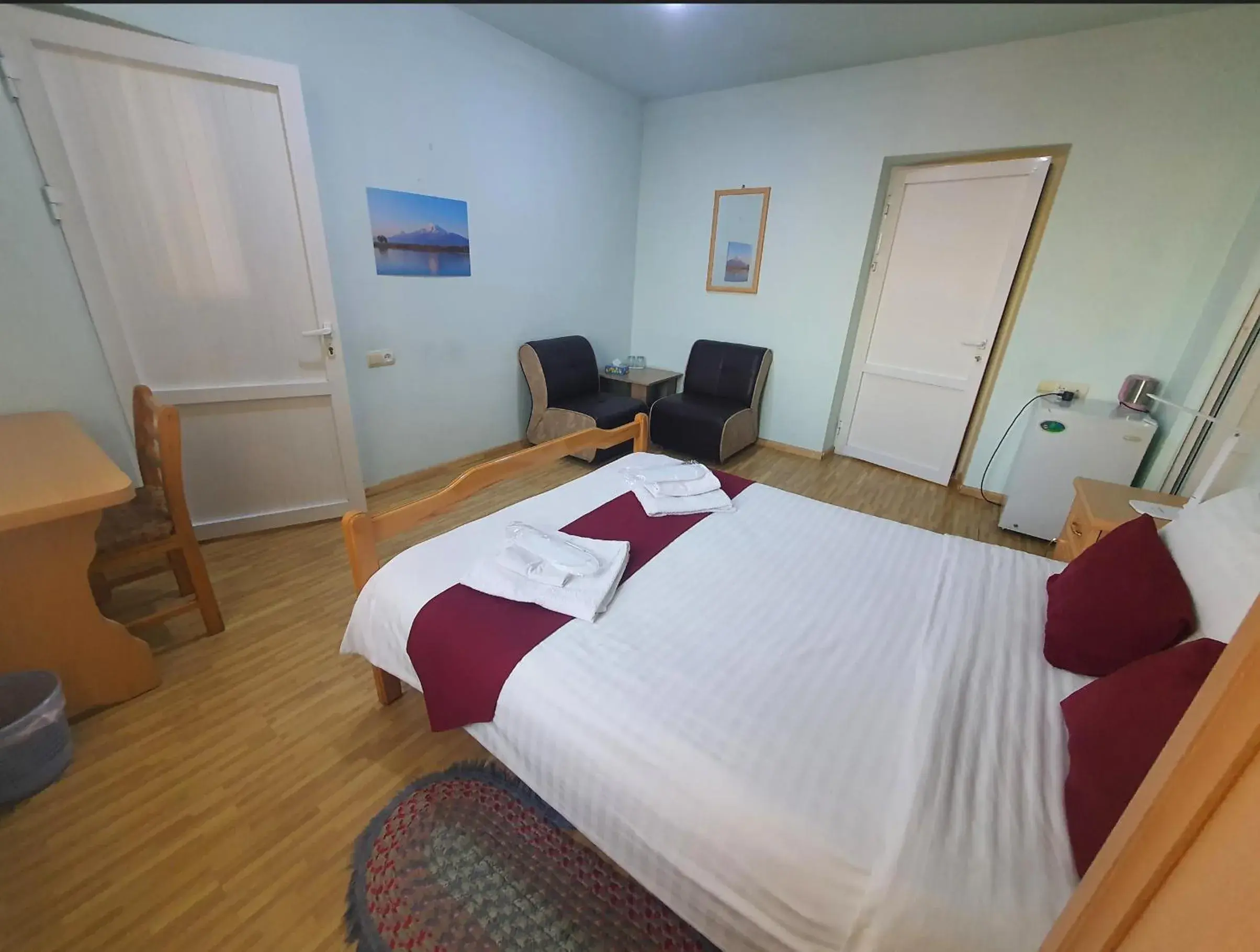 Standard Double or Twin Room in Kesabella Touristic House Standard Double or Twin Room in Kesabella Touristic House