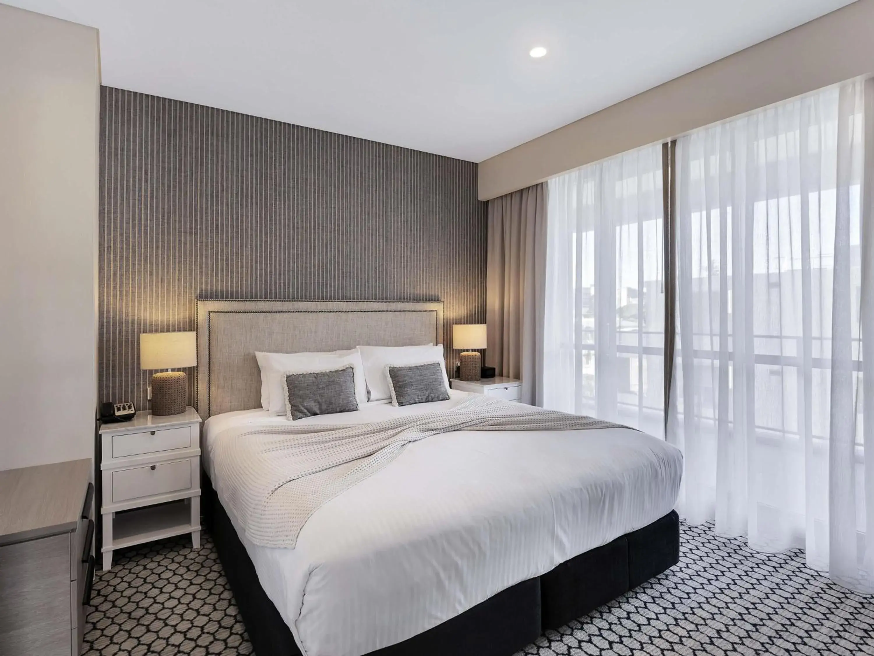 Bedroom, Bed in Peppers Manly Beach Bedroom, Bed in Peppers Manly Beach