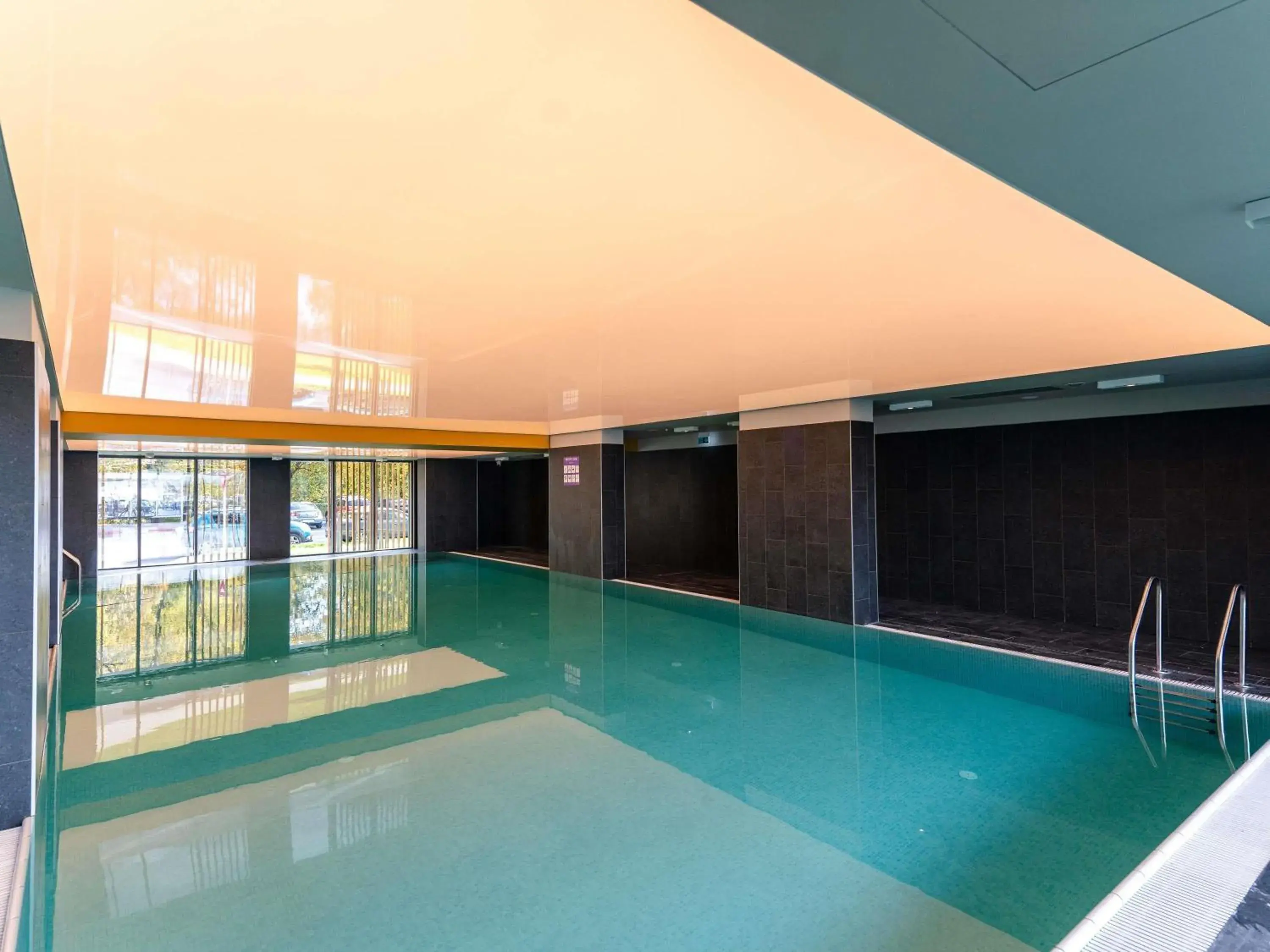 Pool view in Mercure Sibiu Arsenal Pool view in Mercure Sibiu Arsenal