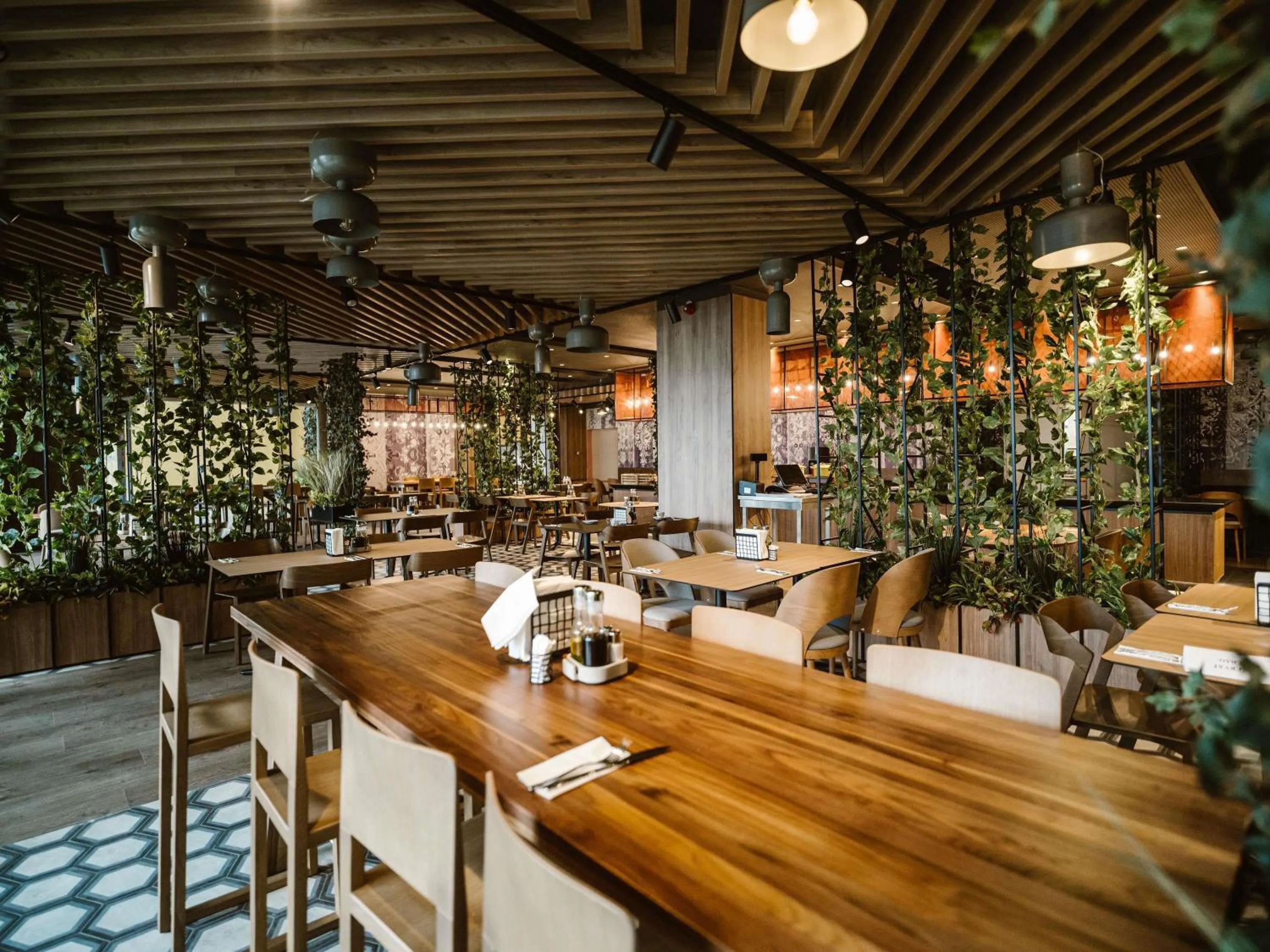 Restaurant/places to eat in Mercure Sibiu Arsenal