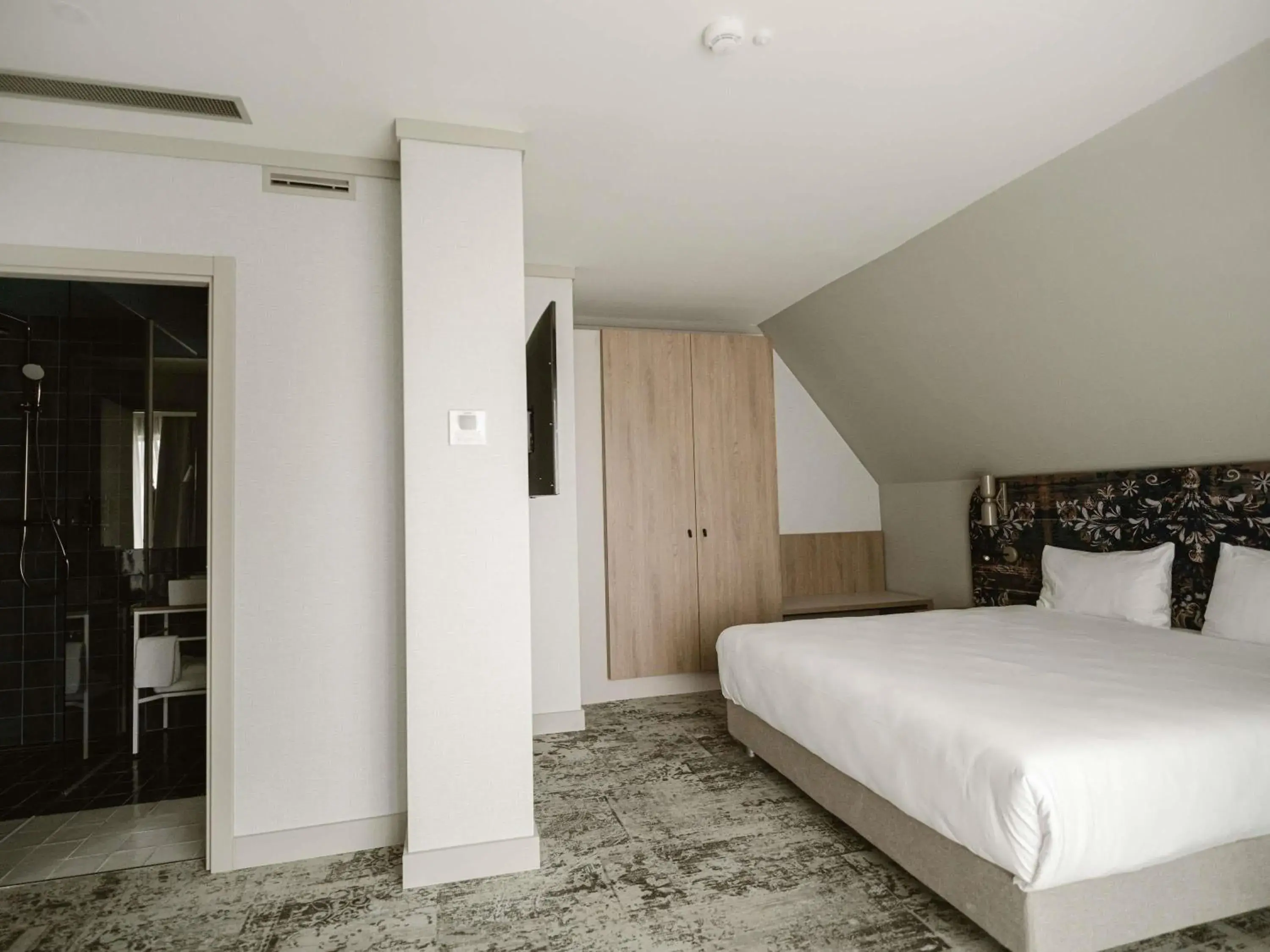 Bedroom, Bed in Mercure Sibiu Arsenal Bedroom, Bed in Mercure Sibiu Arsenal