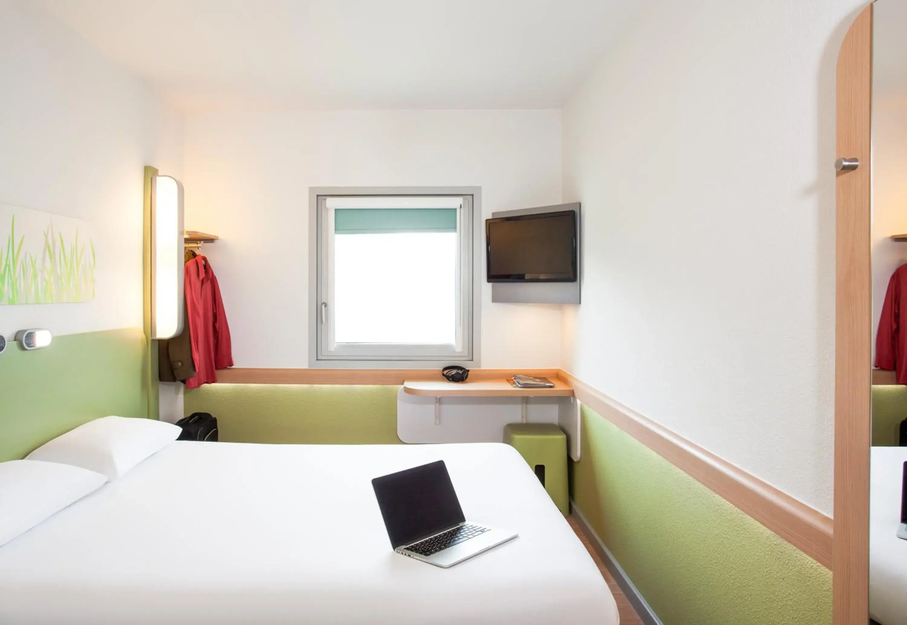 Bedroom, Bed in ibis budget Beaconsfield Bedroom, Bed in ibis budget Beaconsfield