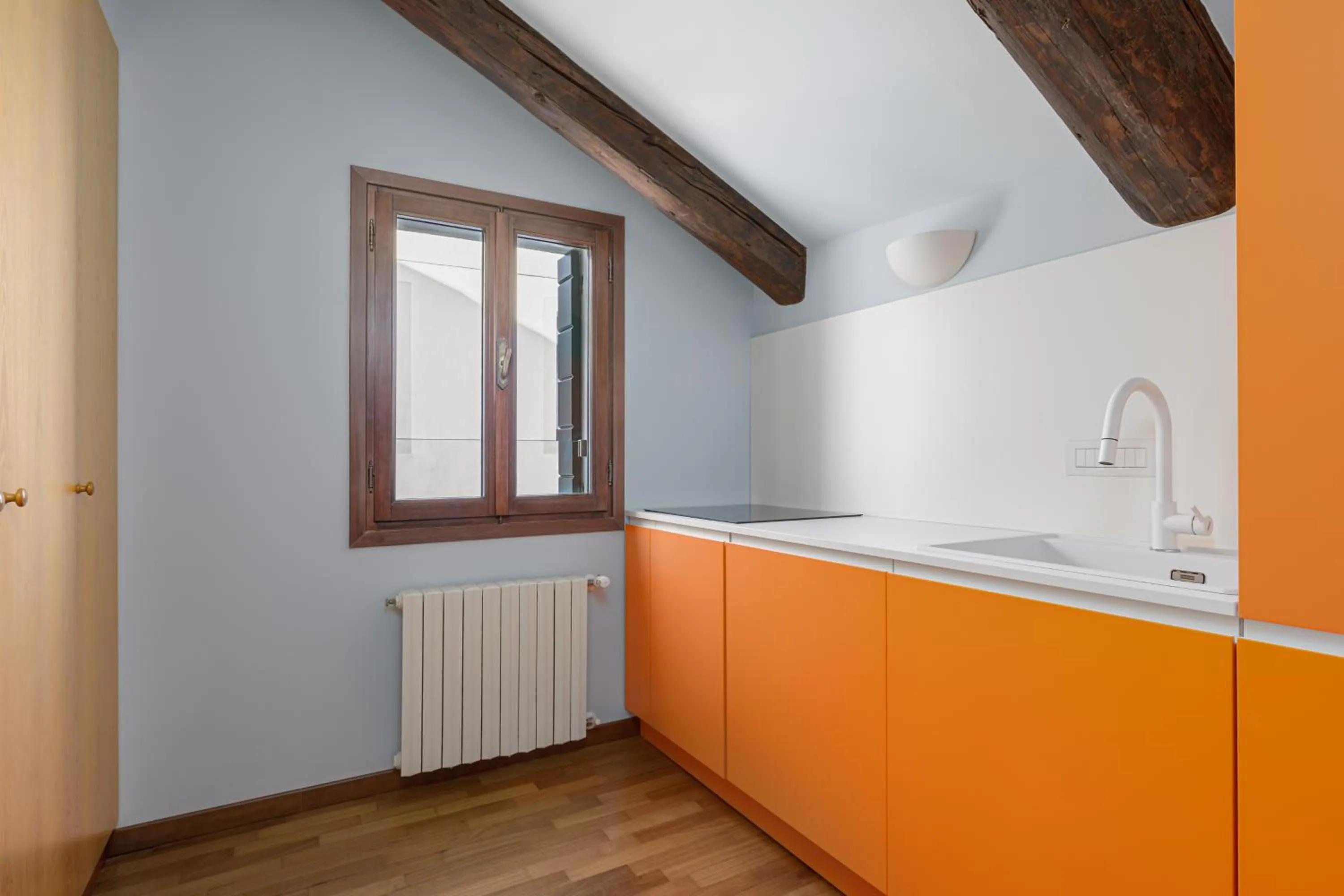 Kitchen or kitchenette in Palazzo Dei Fiori by Room Mate