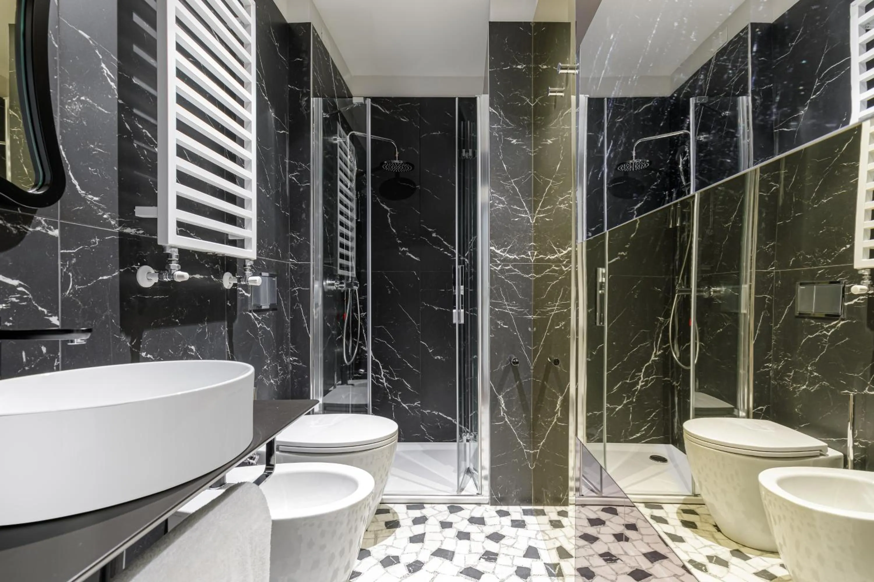 Shower in Palazzo Dei Fiori by Room Mate