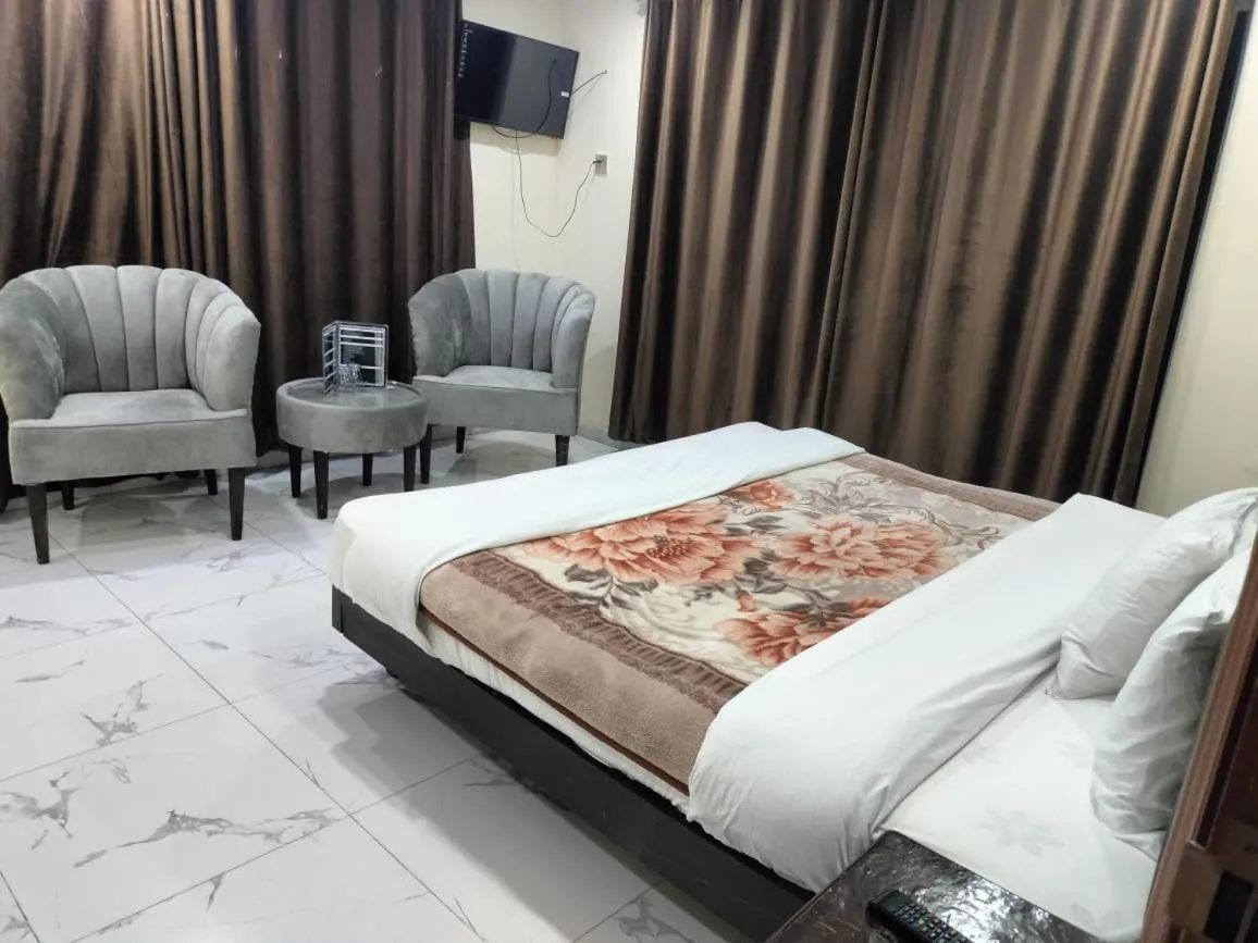 Bed in Unique Heights