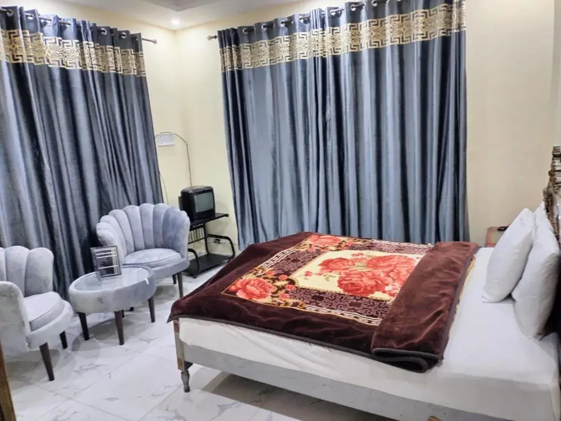 Unique Heights Unique Heights