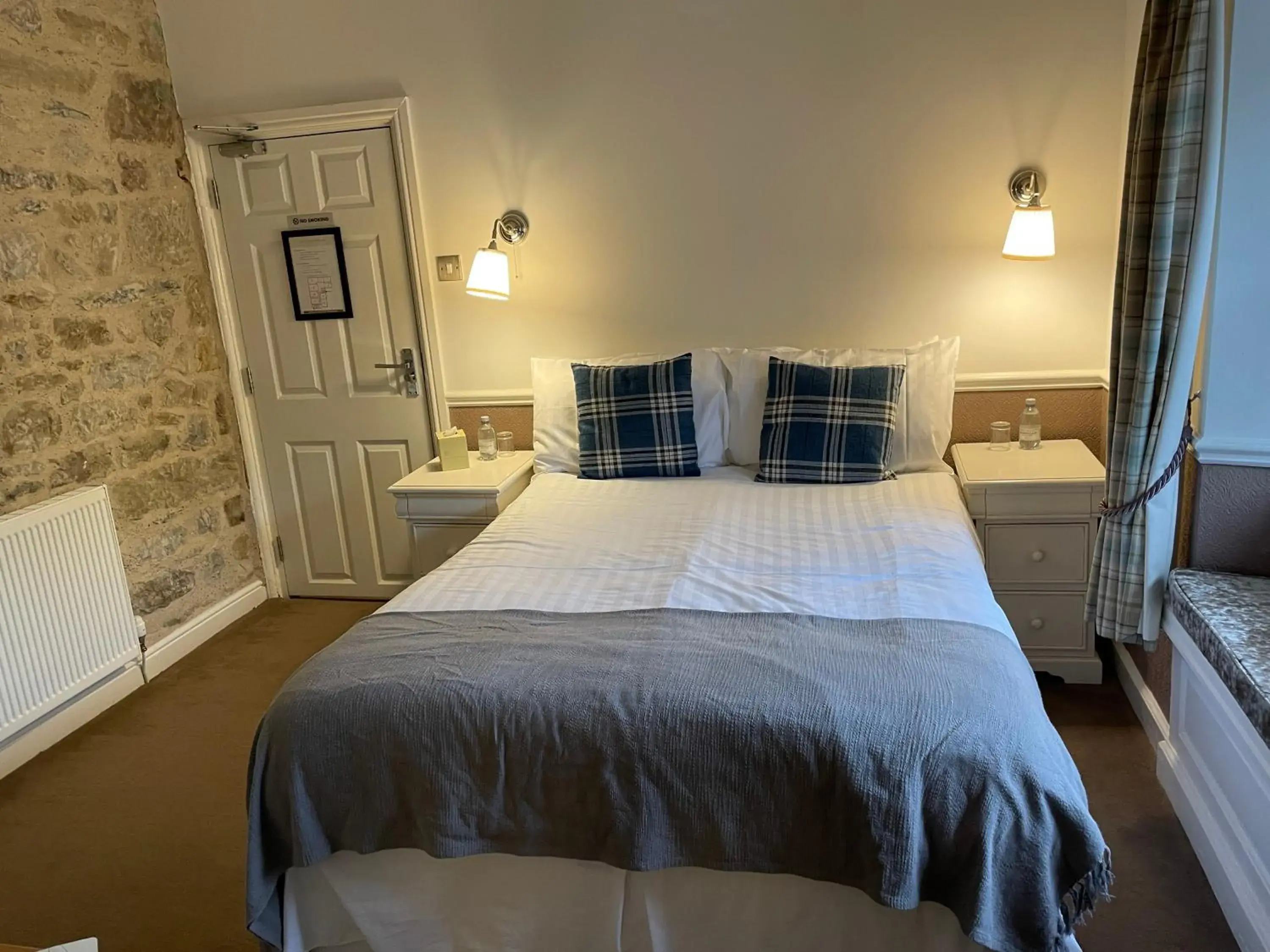 Standard Double Room in New Inn Hotel Standard Double Room in New Inn Hotel