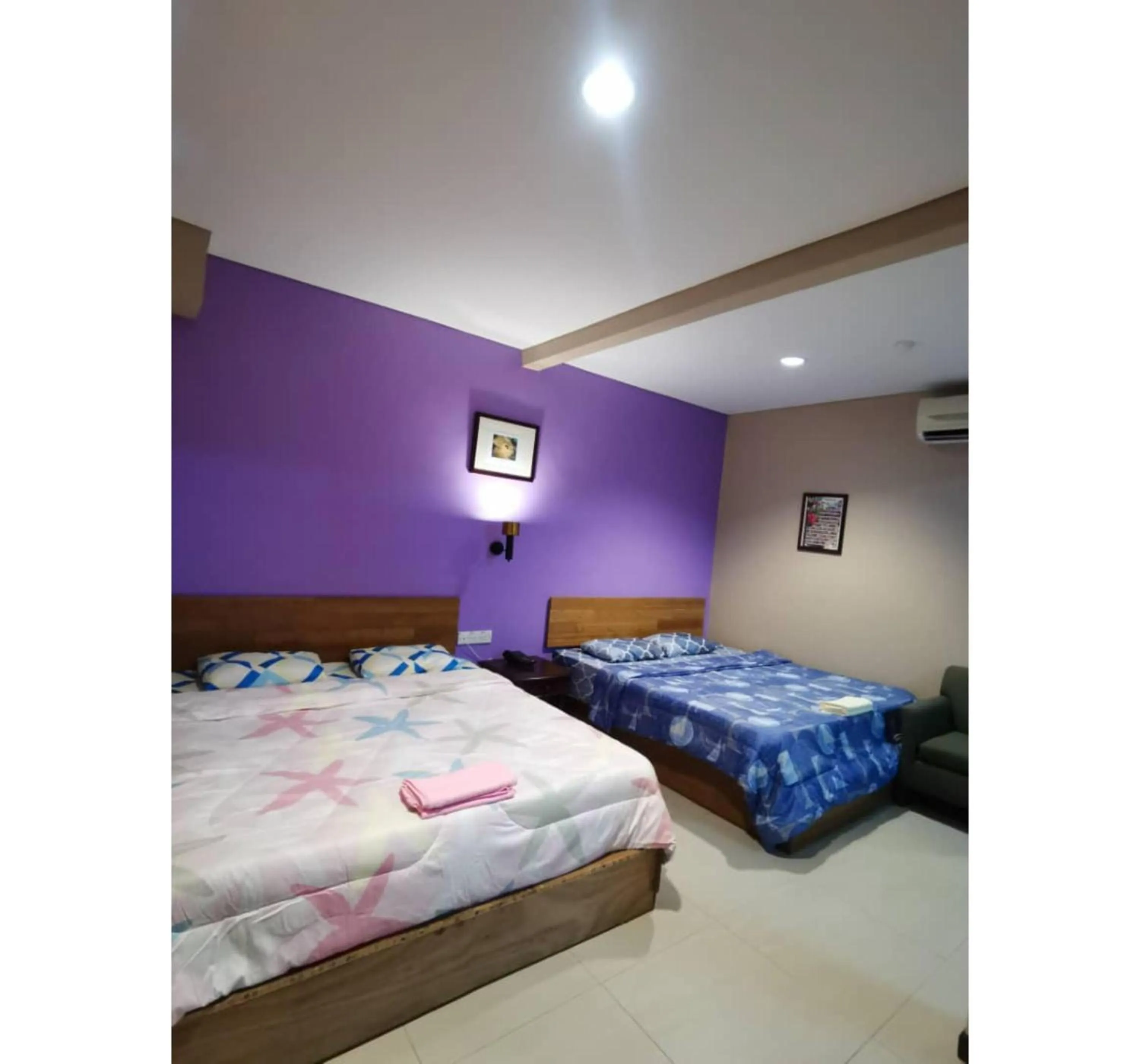 Bed in Hotel O Pavilion Inn Hotel