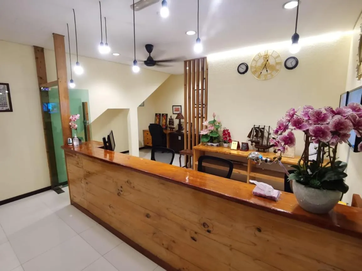 Lobby or reception in Hotel O Pavilion Inn Hotel