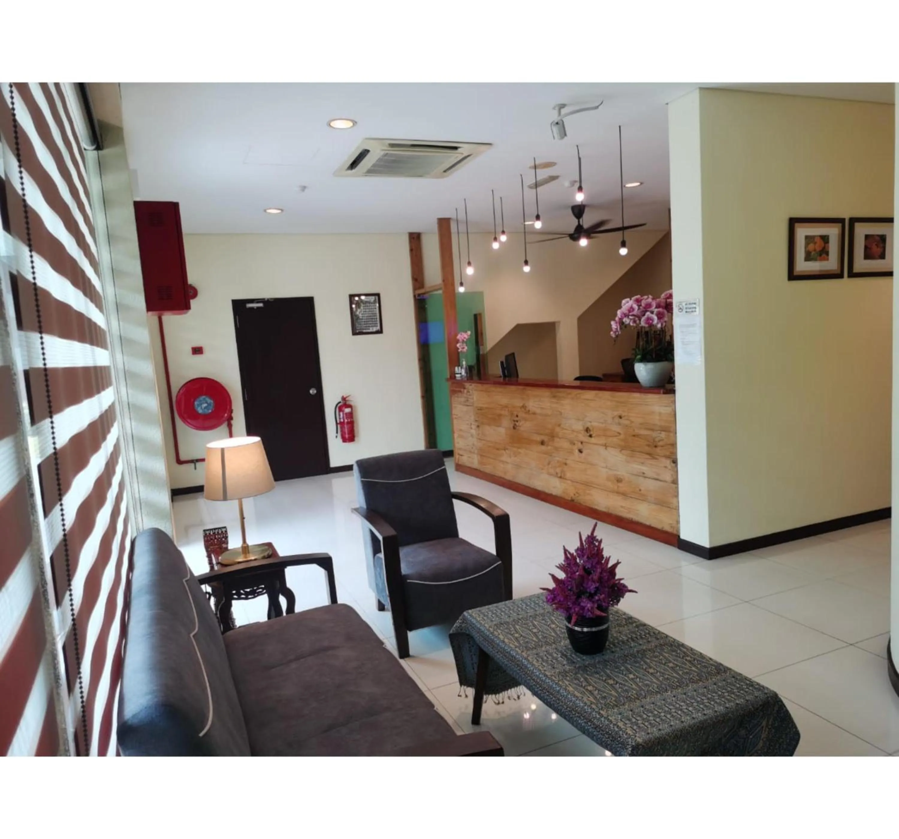 Lobby or reception in Hotel O Pavilion Inn Hotel