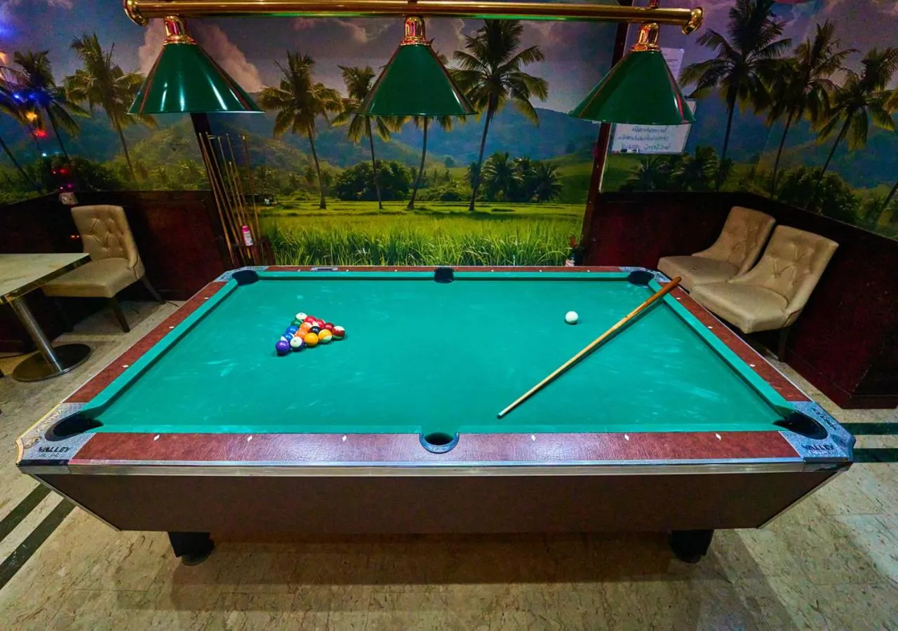 Billiard in Claridge Hotel Dubai