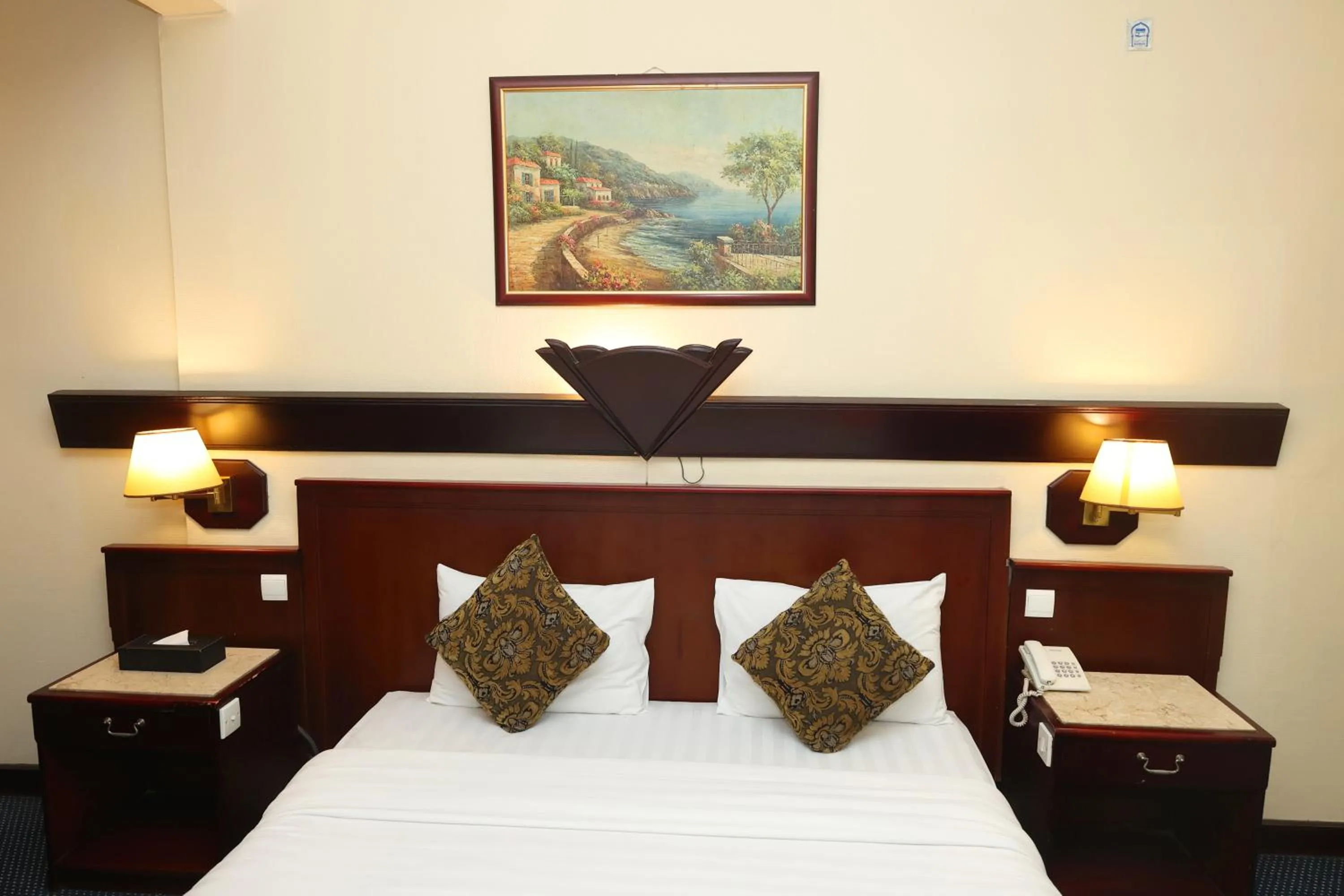 Bed in Claridge Hotel