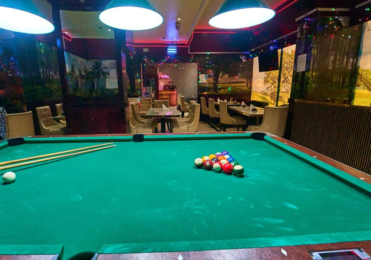 Billiard in Claridge Hotel Dubai