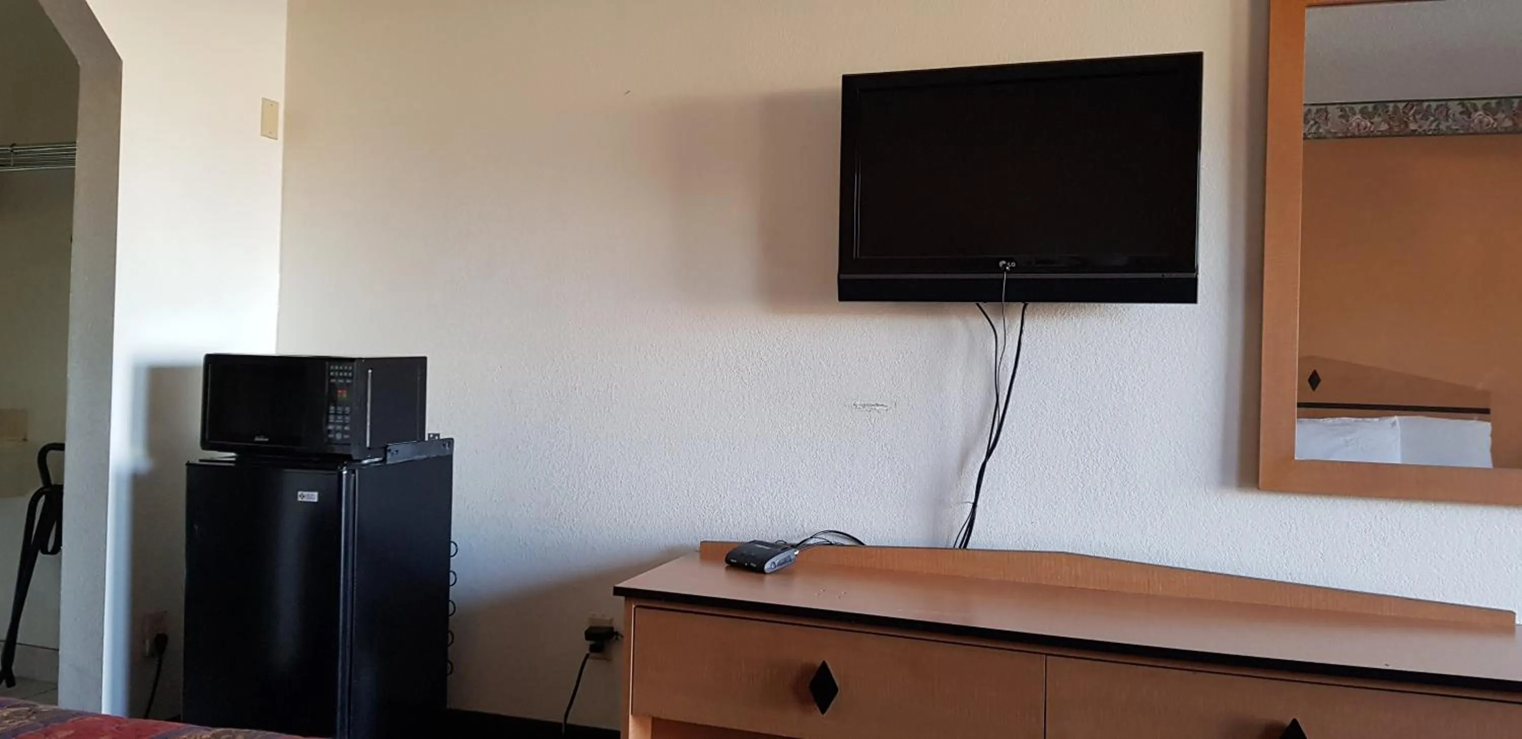 TV and multimedia in Night Inn