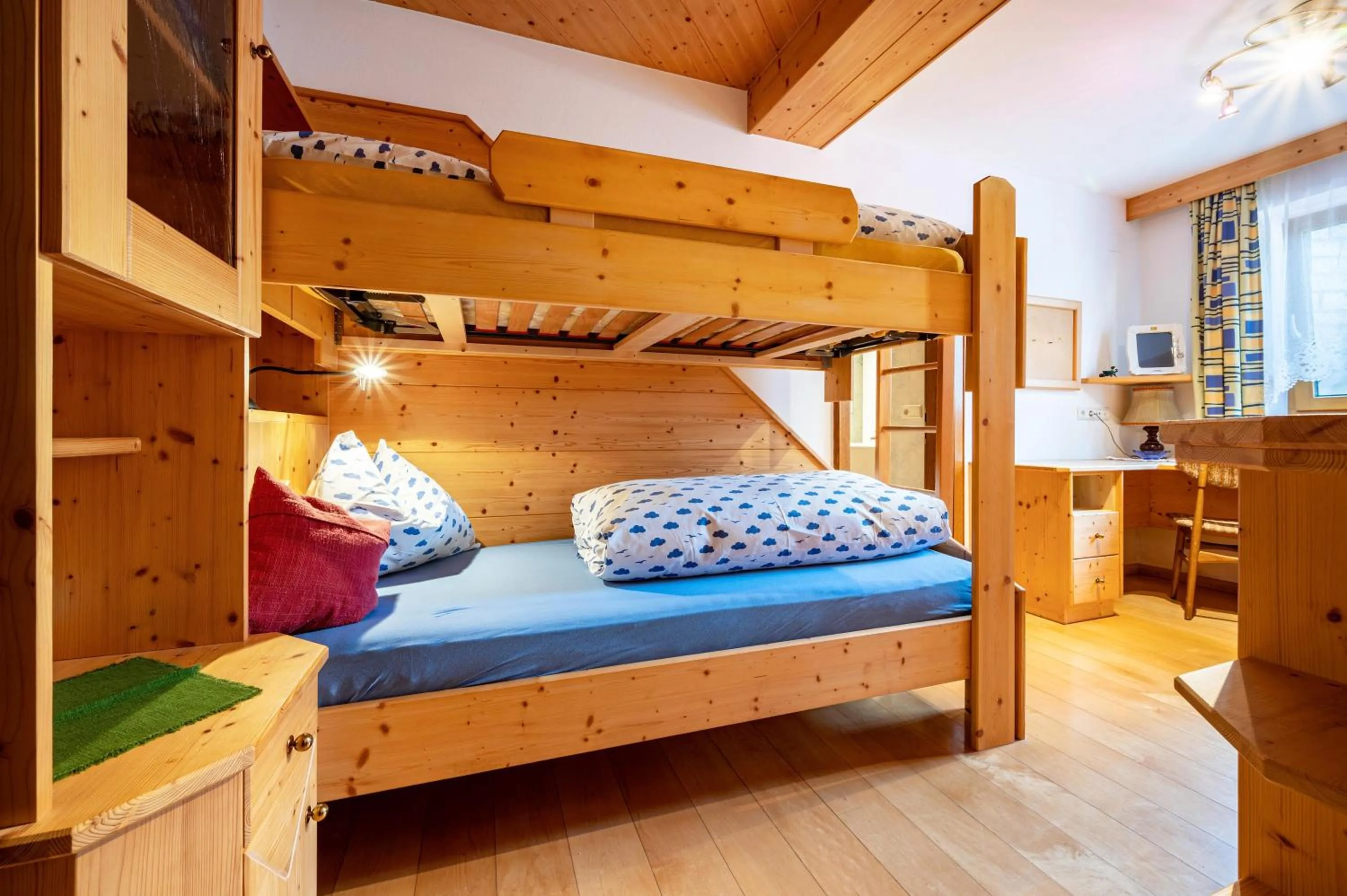 Property building, Bed in Haus Kofler