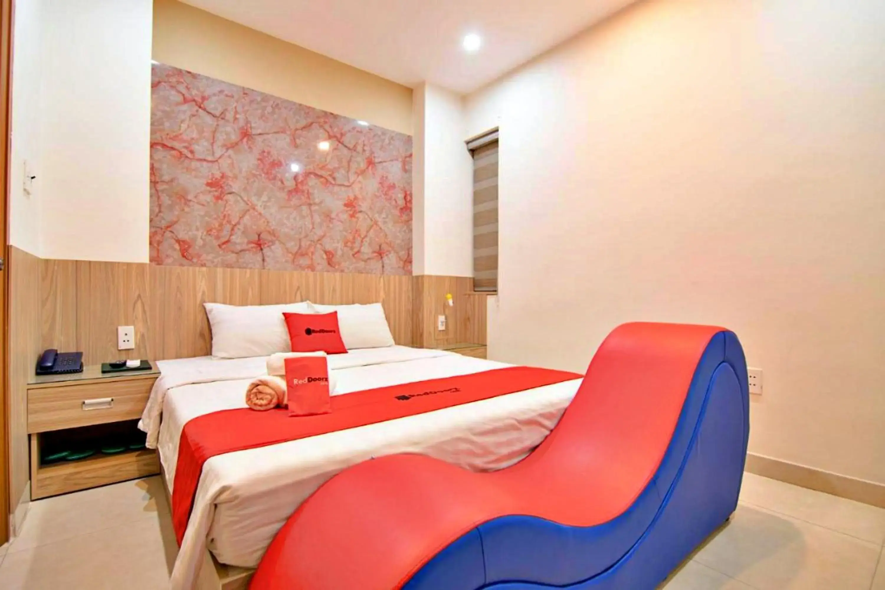 Bed in HANZ Love Hotel Tran Binh Trong Bed in HANZ Love Hotel Tran Binh Trong
