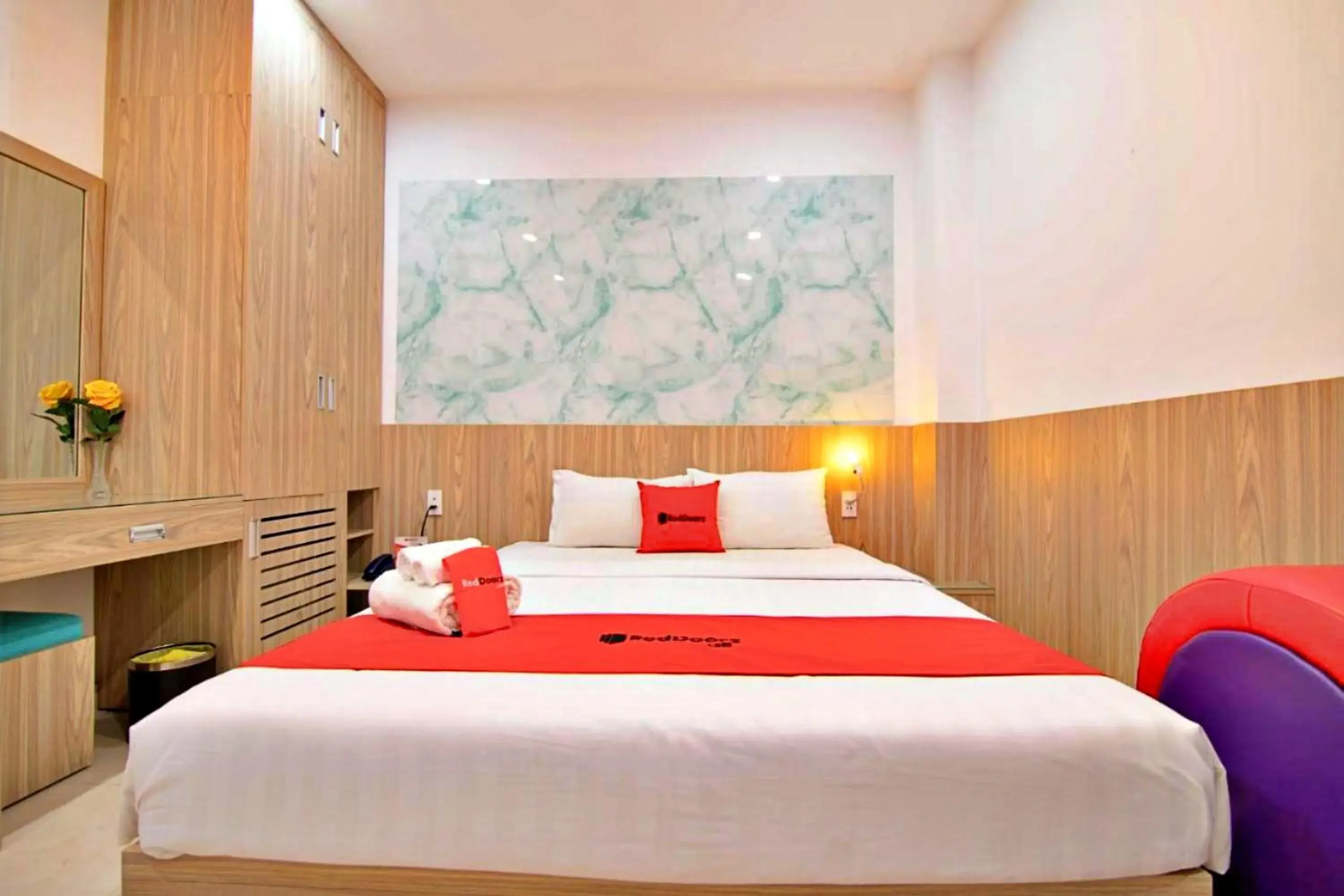 Bed in HANZ Love Hotel Tran Binh Trong Bed in HANZ Love Hotel Tran Binh Trong