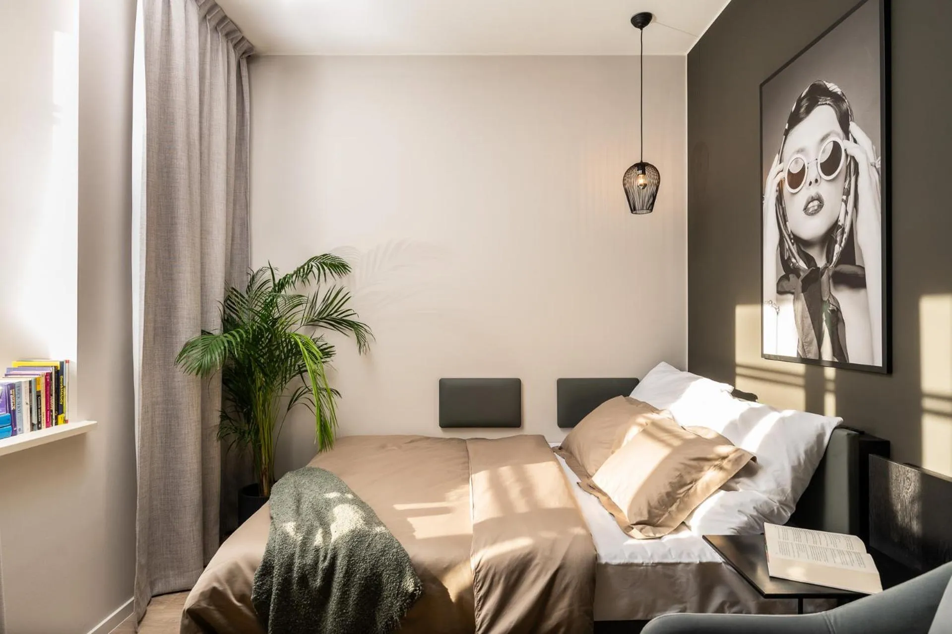 Bed in MILESTONE Krakow Center Premium Living by Tribera