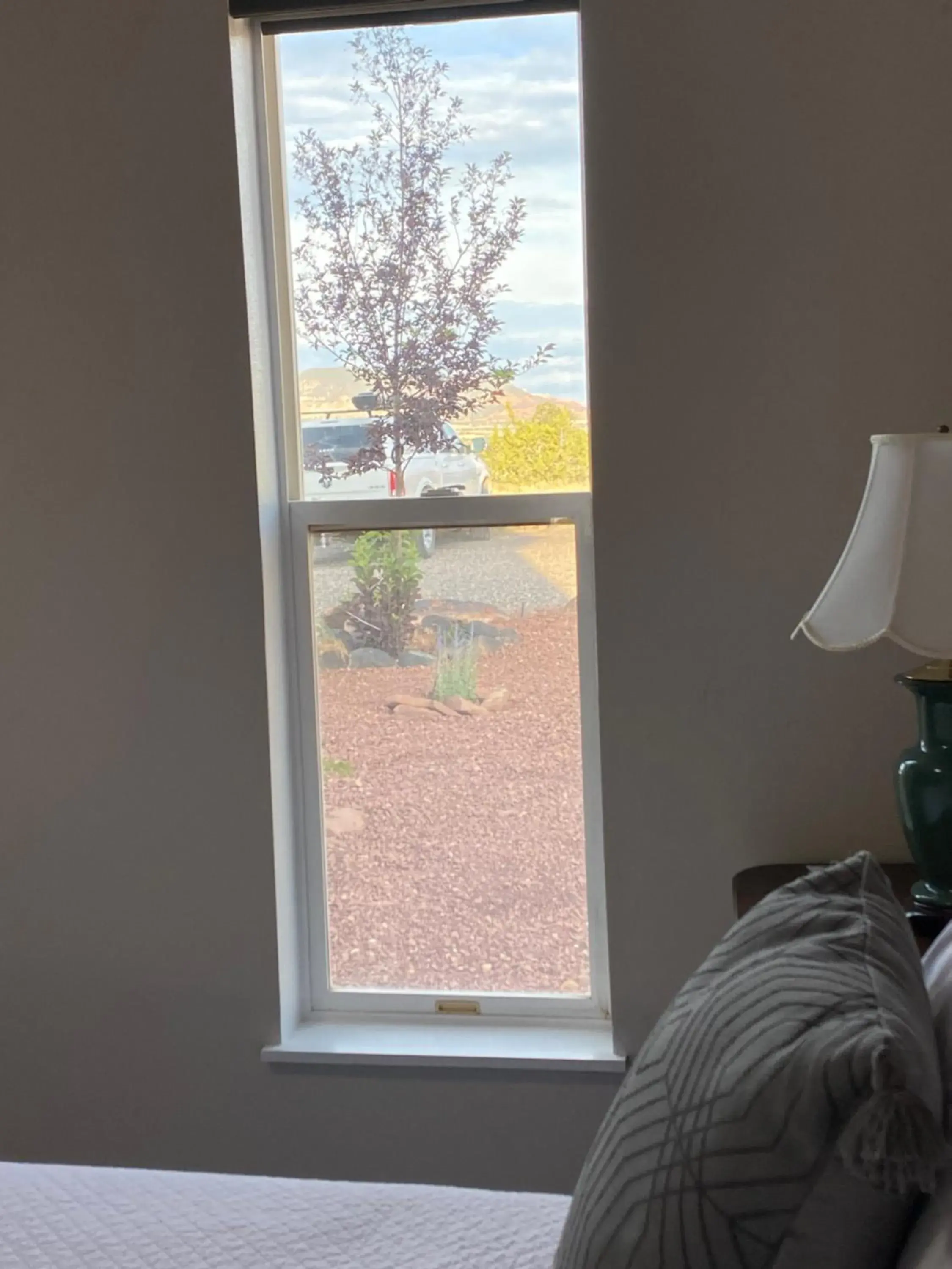 View (from property/room), Bed in SkyRidge Inn View (from property/room), Bed in SkyRidge Inn