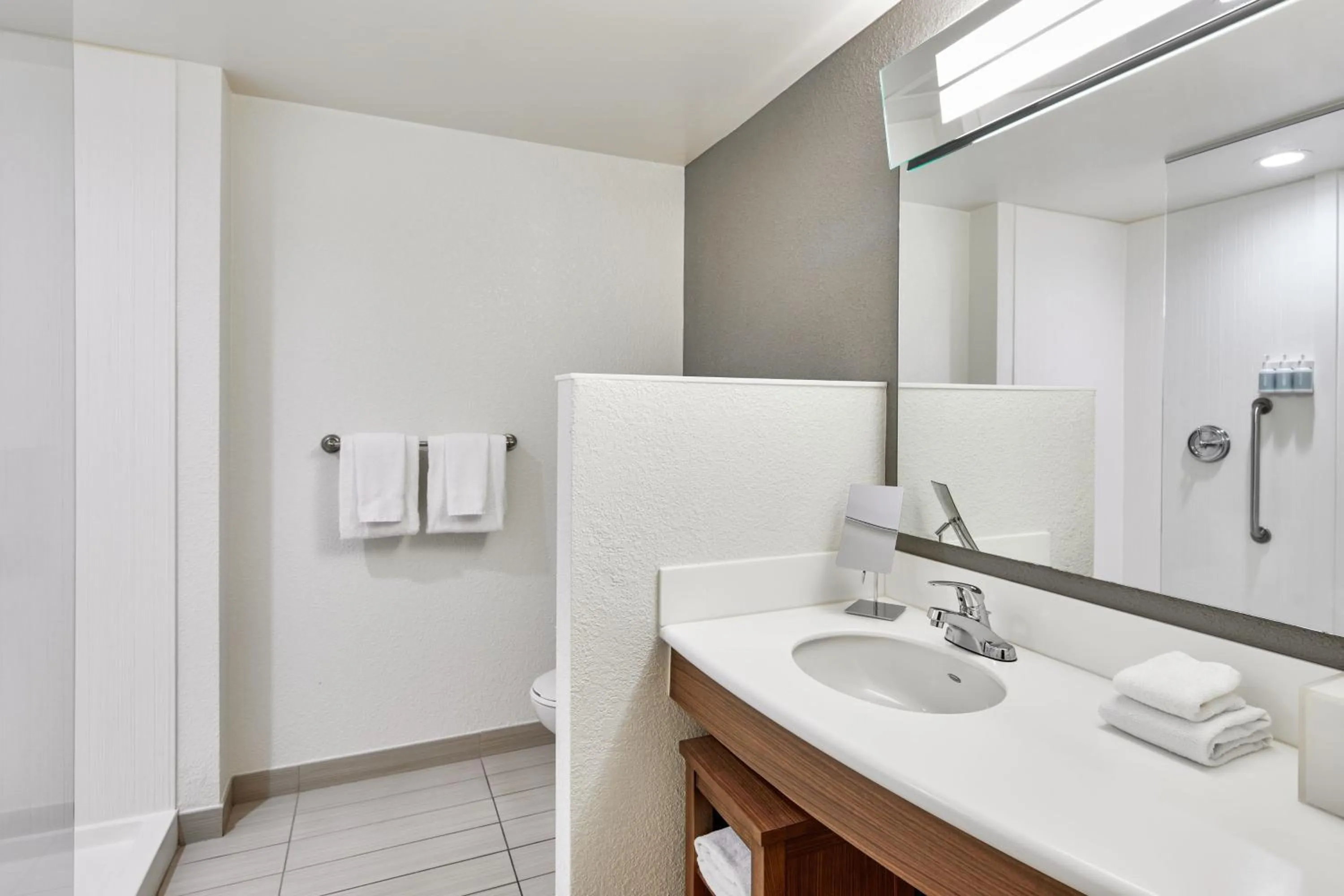 Bathroom in Courtyard by Marriott St. Petersburg Clearwater/Madeira Beach