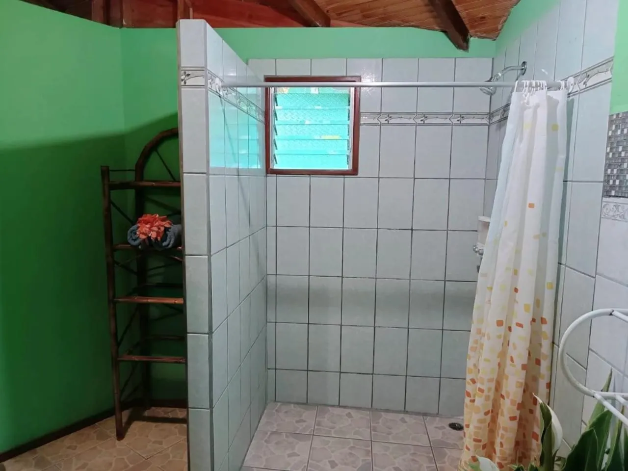 Shower in La Diosa Nature Lodge