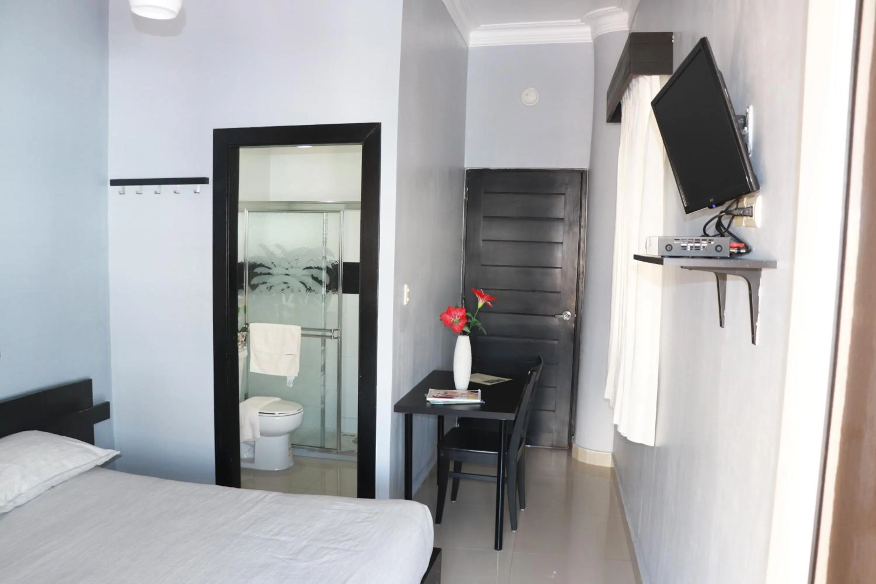 Photo of the whole room, Bed in Hotel Merey